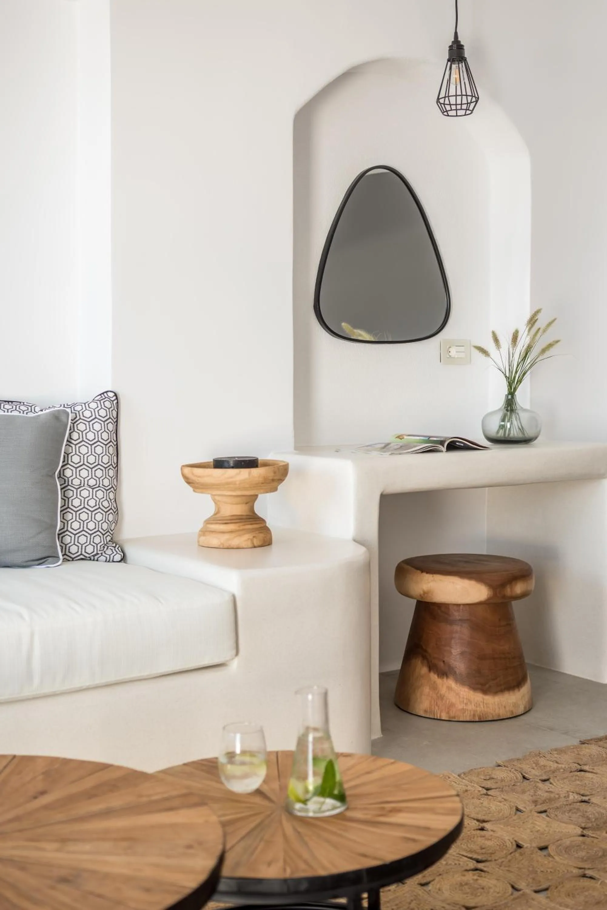 Shower in Virtu on the Hill