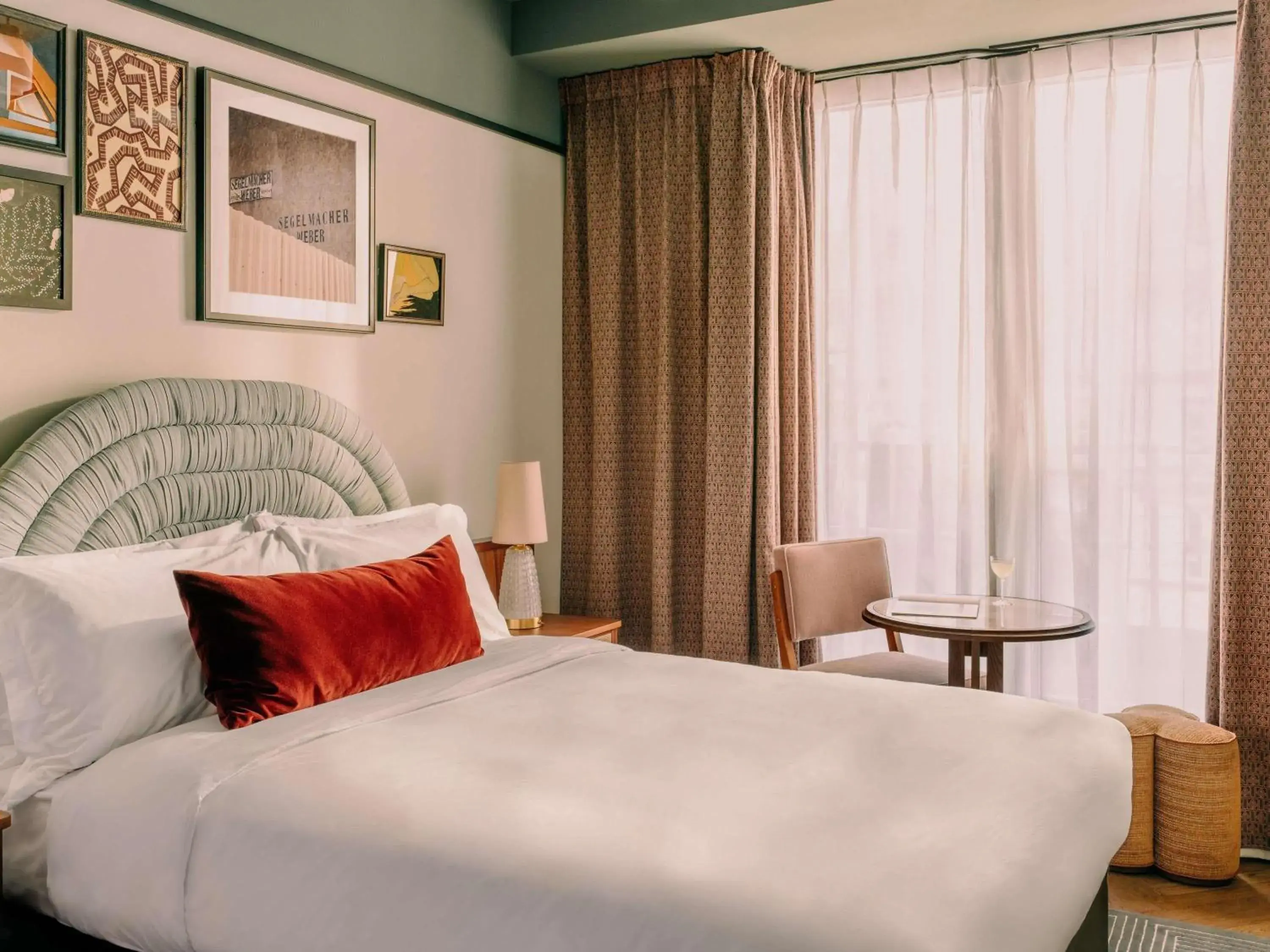 Bedroom, Bed in The Hoxton Vienna Bedroom, Bed in The Hoxton Vienna