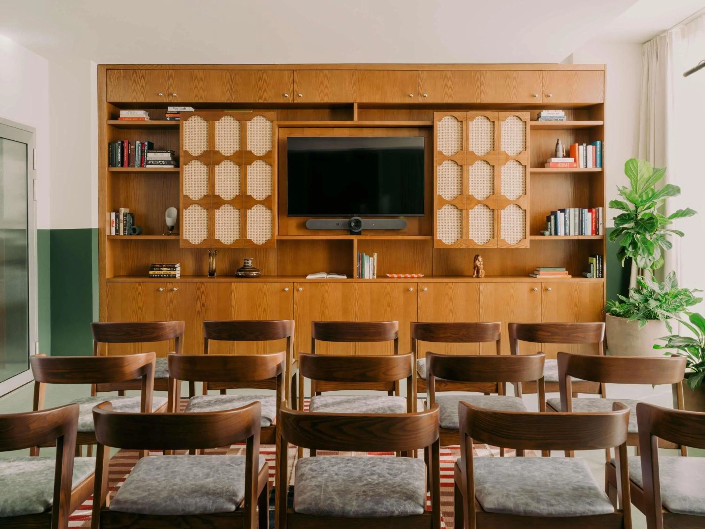 Meeting/conference room in The Hoxton Vienna