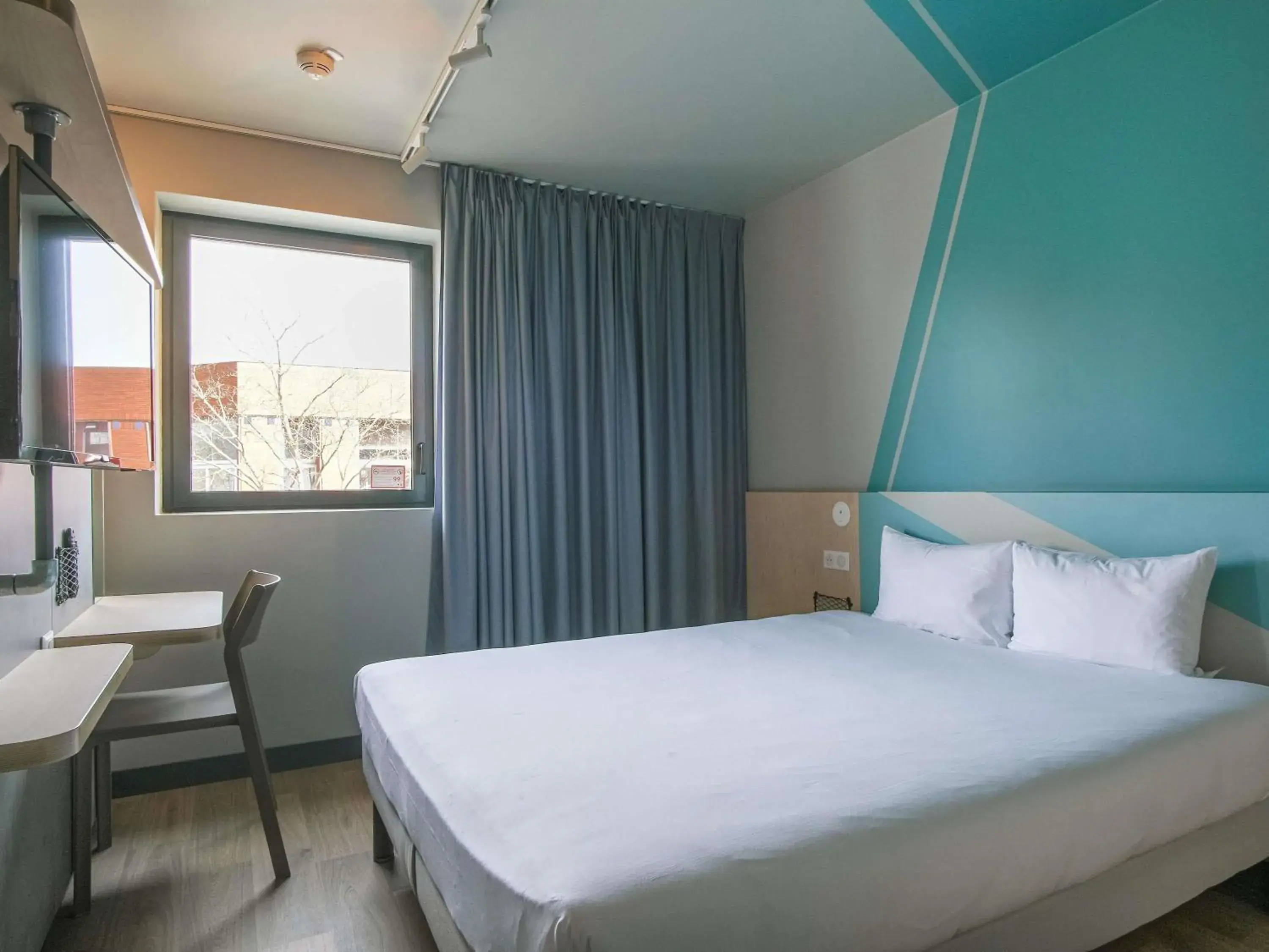 Bedroom, Bed in ibis budget Toulouse Labège Bedroom, Bed in ibis budget Toulouse Labège