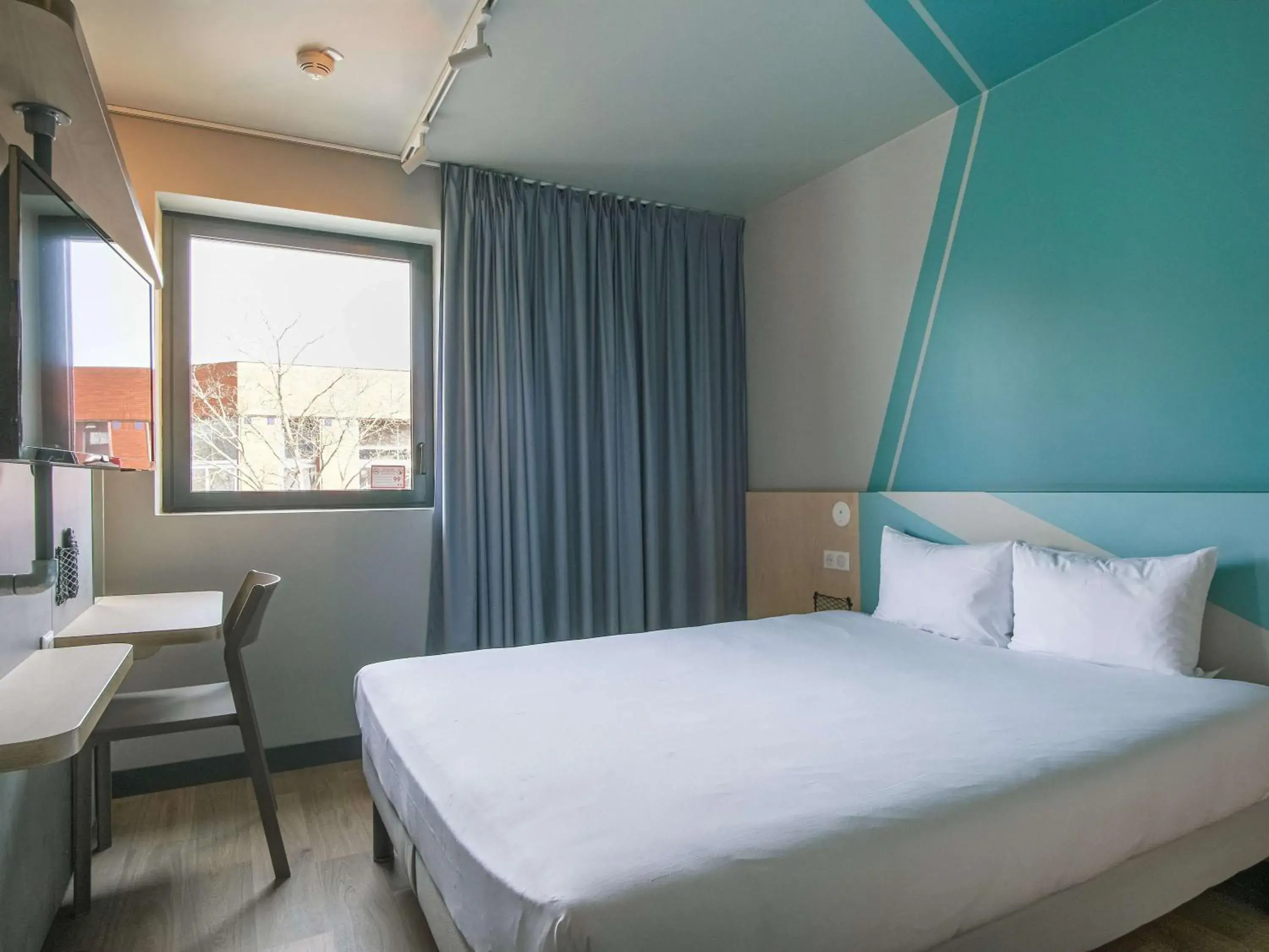 Bedroom, Bed in ibis budget Toulouse Labège Bedroom, Bed in ibis budget Toulouse Labège