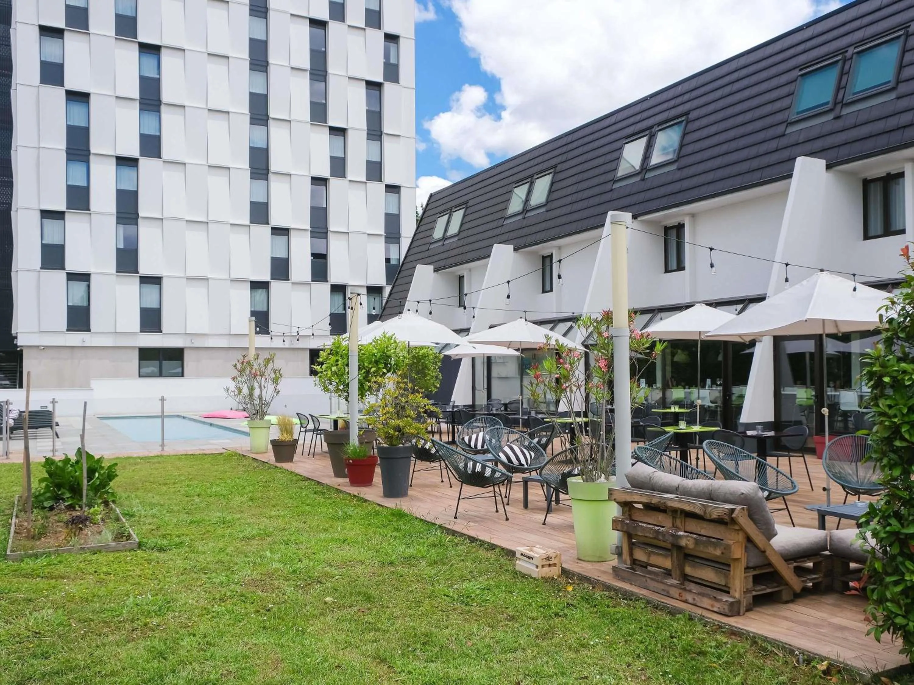 Restaurant/places to eat in ibis budget Toulouse Labège