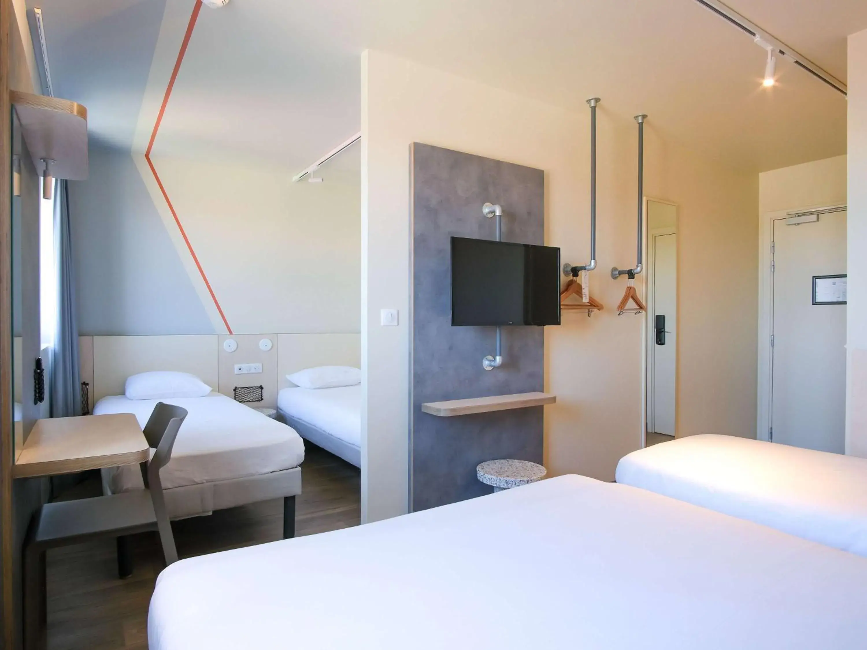 Bedroom, Bed in ibis budget Toulouse Labège Bedroom, Bed in ibis budget Toulouse Labège