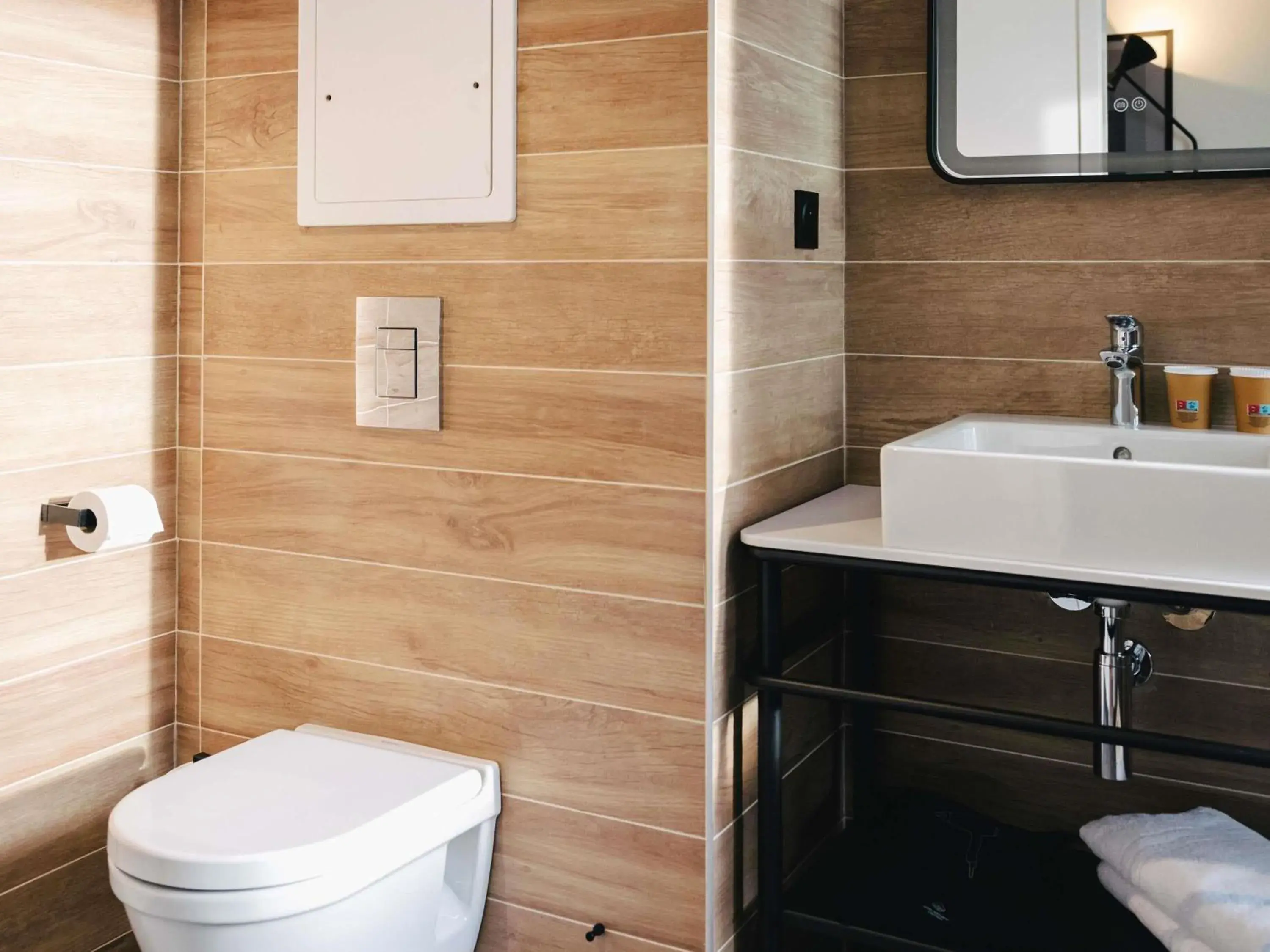 Bedroom in ibis Rouen Centre Rive Droite Pasteur Bedroom in ibis Rouen Centre Rive Droite Pasteur