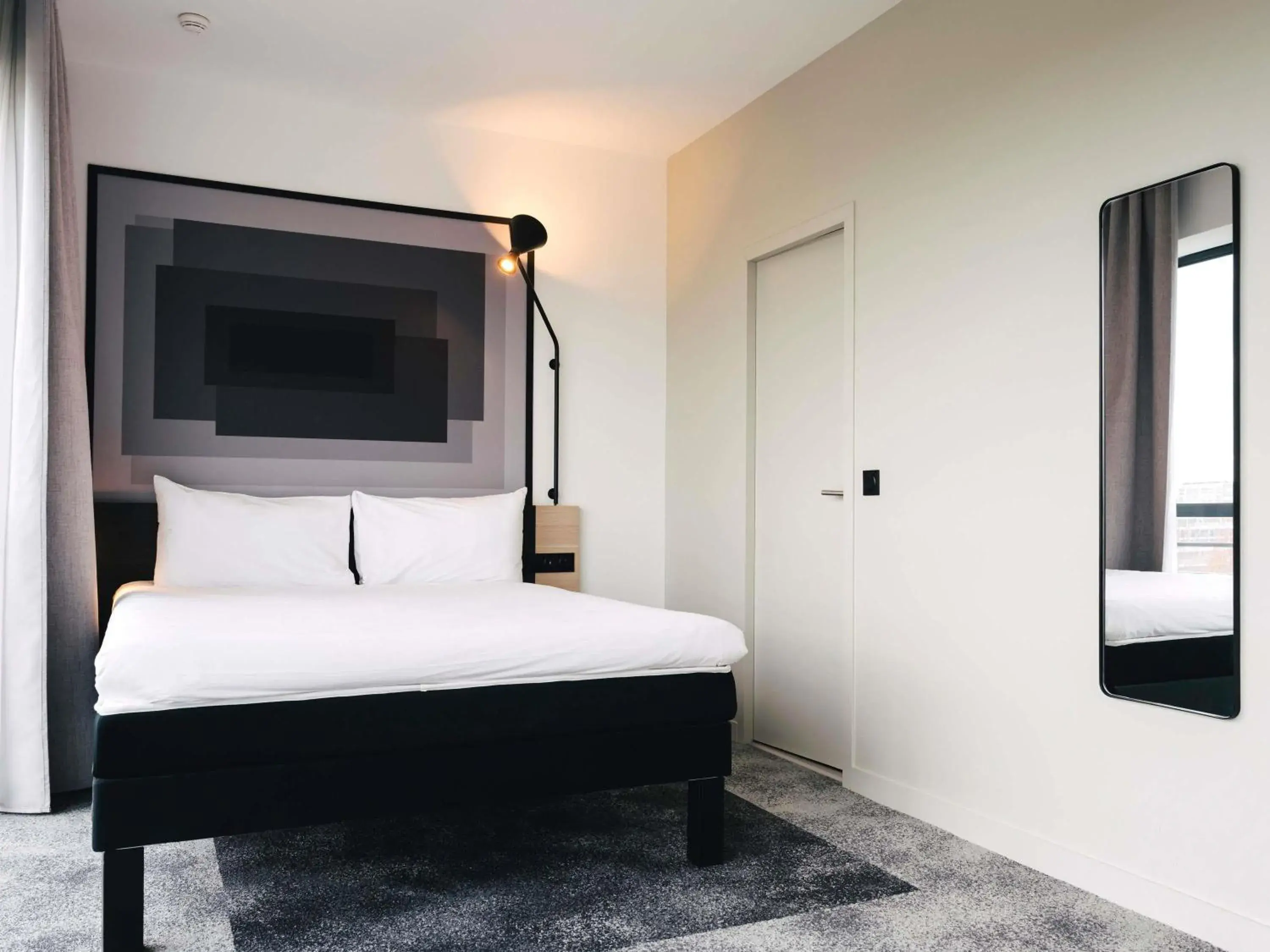 Bedroom, Bed in ibis Rouen Centre Rive Droite Pasteur Bedroom, Bed in ibis Rouen Centre Rive Droite Pasteur