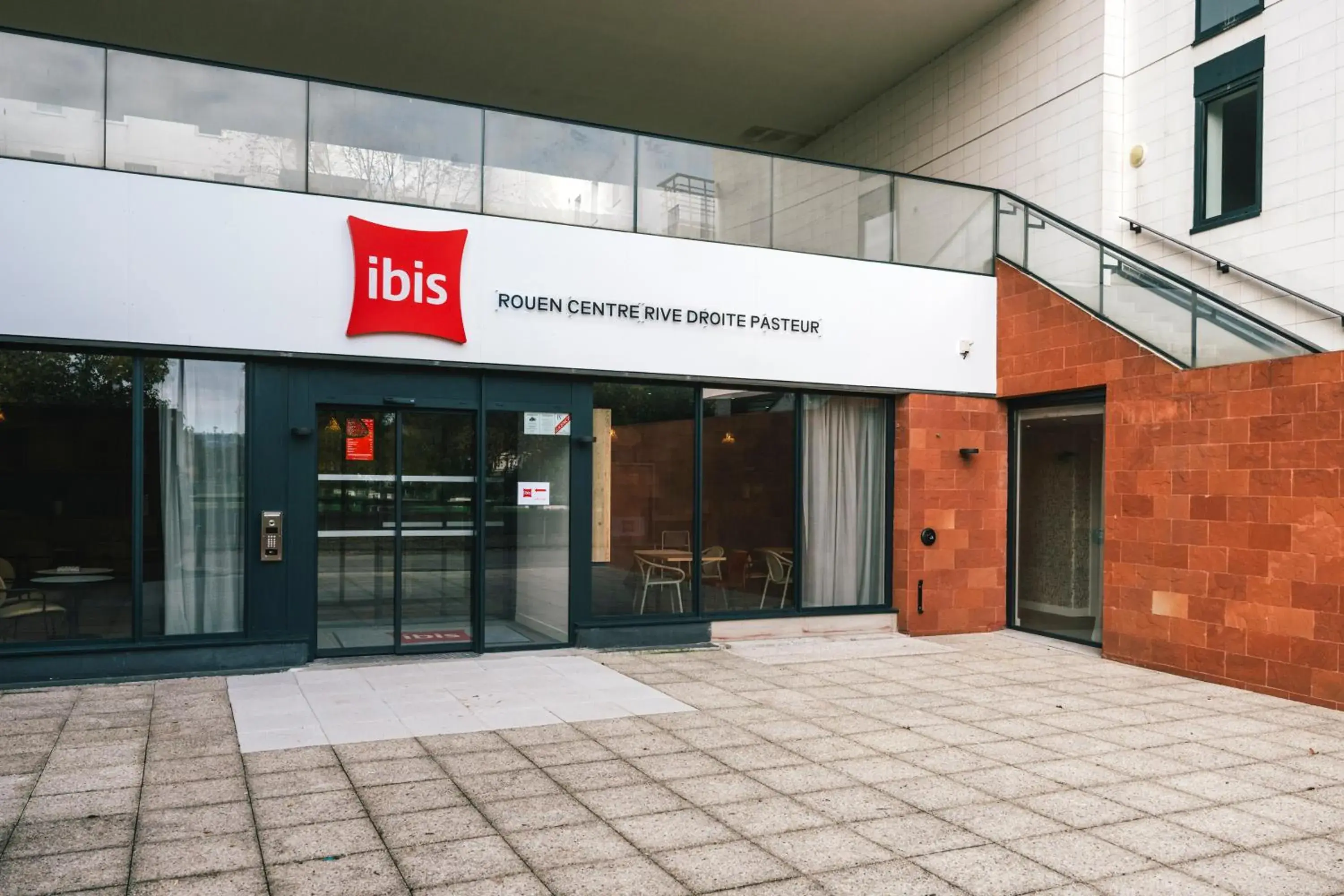 Property building in ibis Rouen Centre Rive Droite Pasteur Property building in ibis Rouen Centre Rive Droite Pasteur