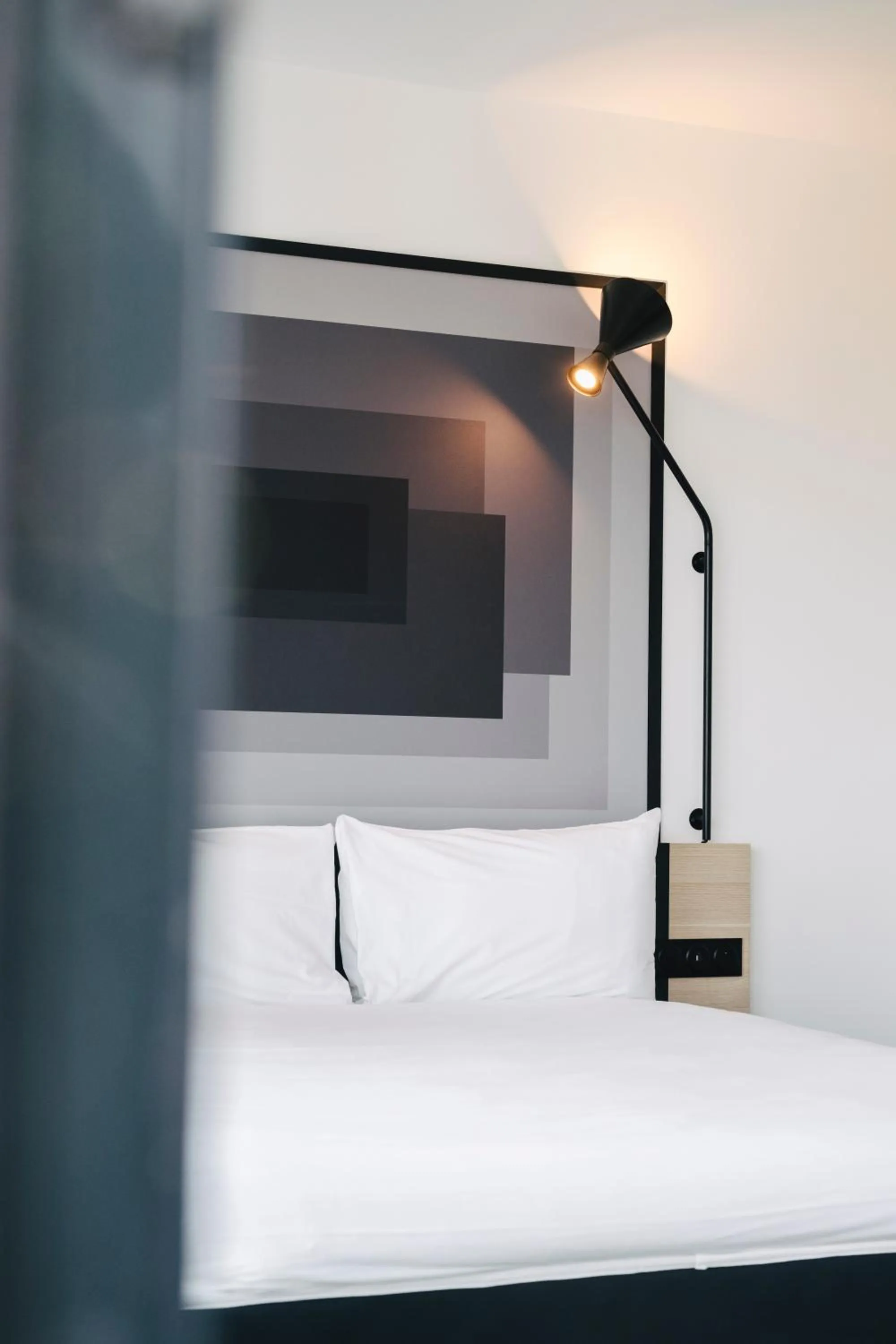 Bedroom, Bed in ibis Rouen Centre Rive Droite Pasteur