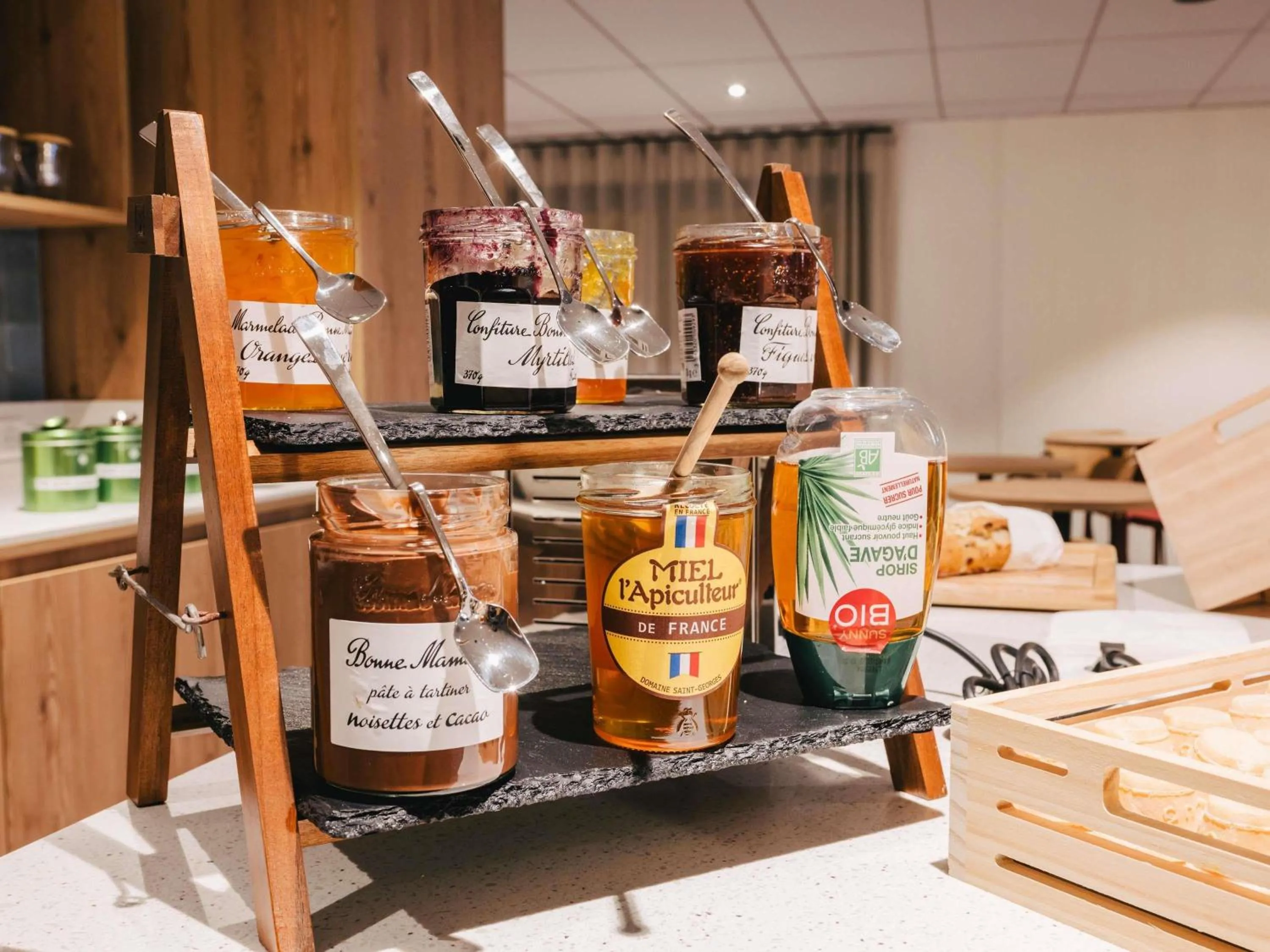 Breakfast in ibis Rouen Centre Rive Droite Pasteur