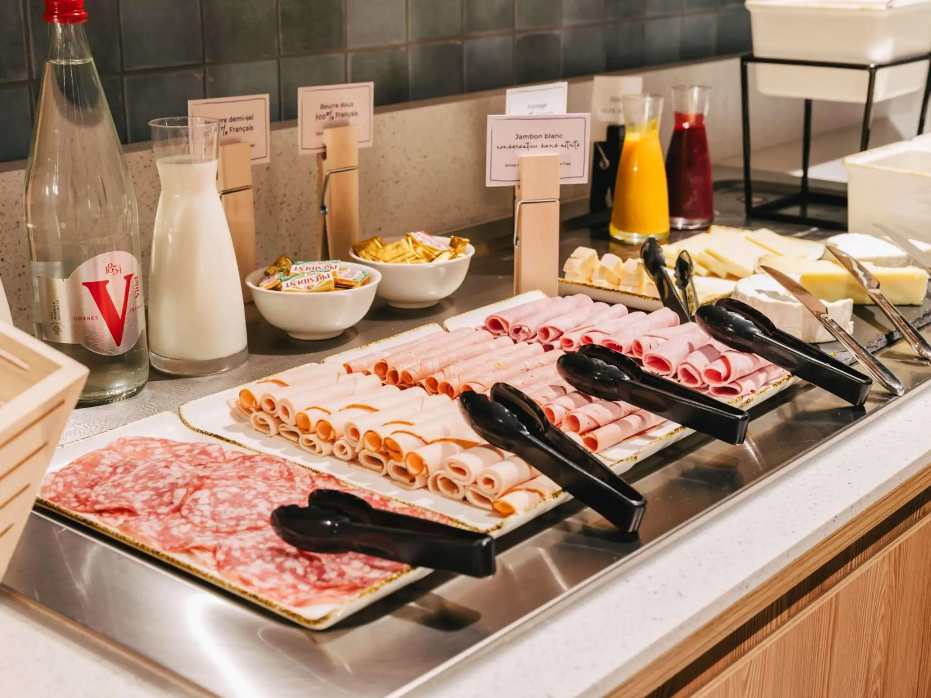 Breakfast in ibis Rouen Centre Rive Droite Pasteur Breakfast in ibis Rouen Centre Rive Droite Pasteur