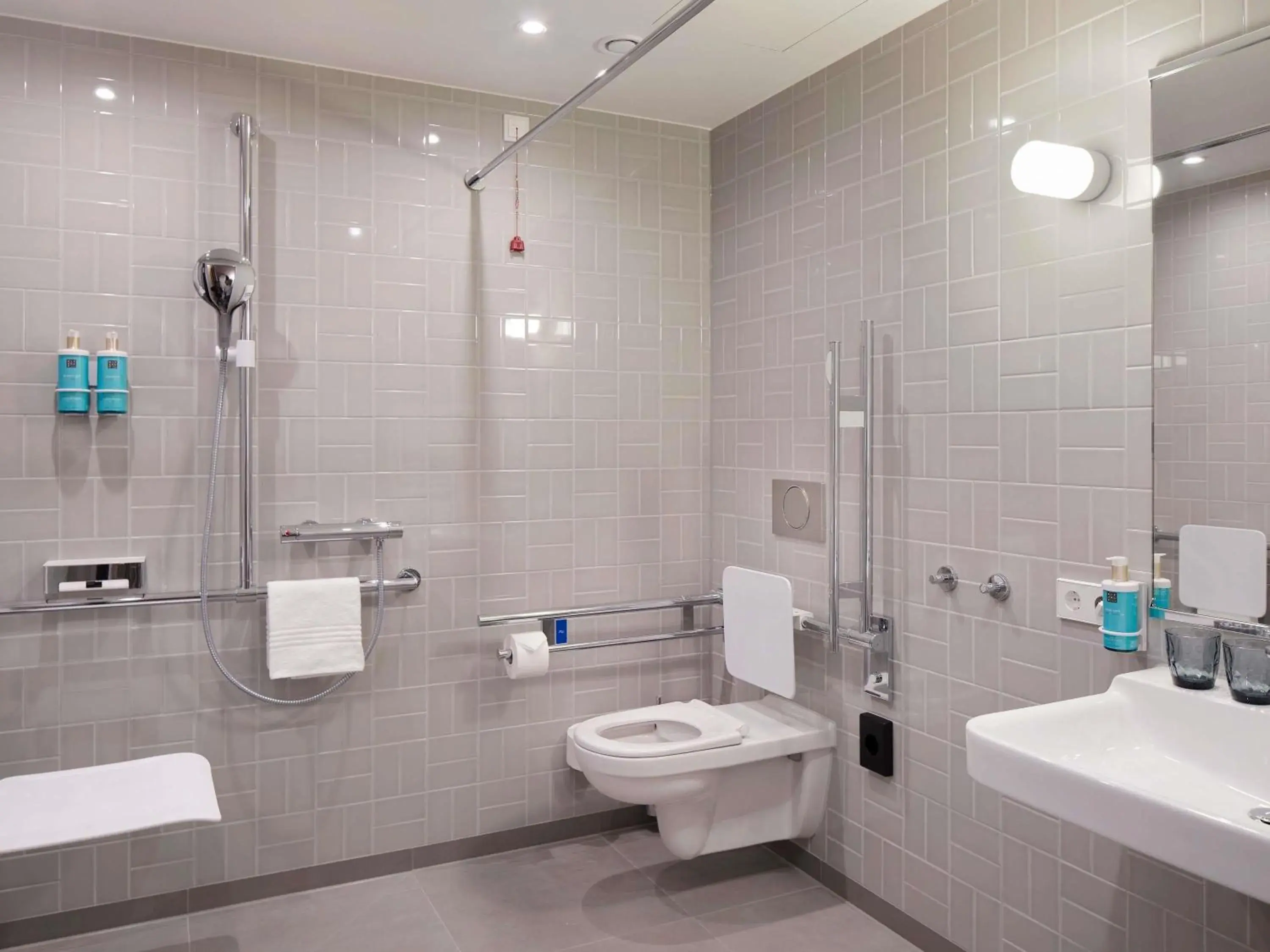 Bedroom in Novotel Hamburg Central Station Bedroom in Novotel Hamburg Central Station