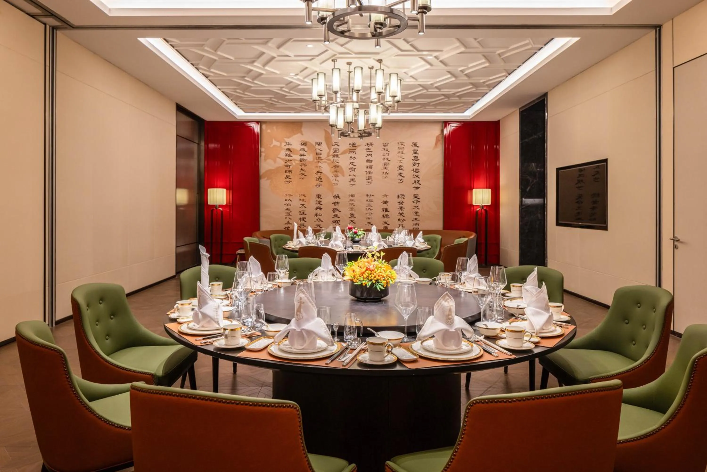 Restaurant/places to eat in Grand Mercure Yichang Waitan