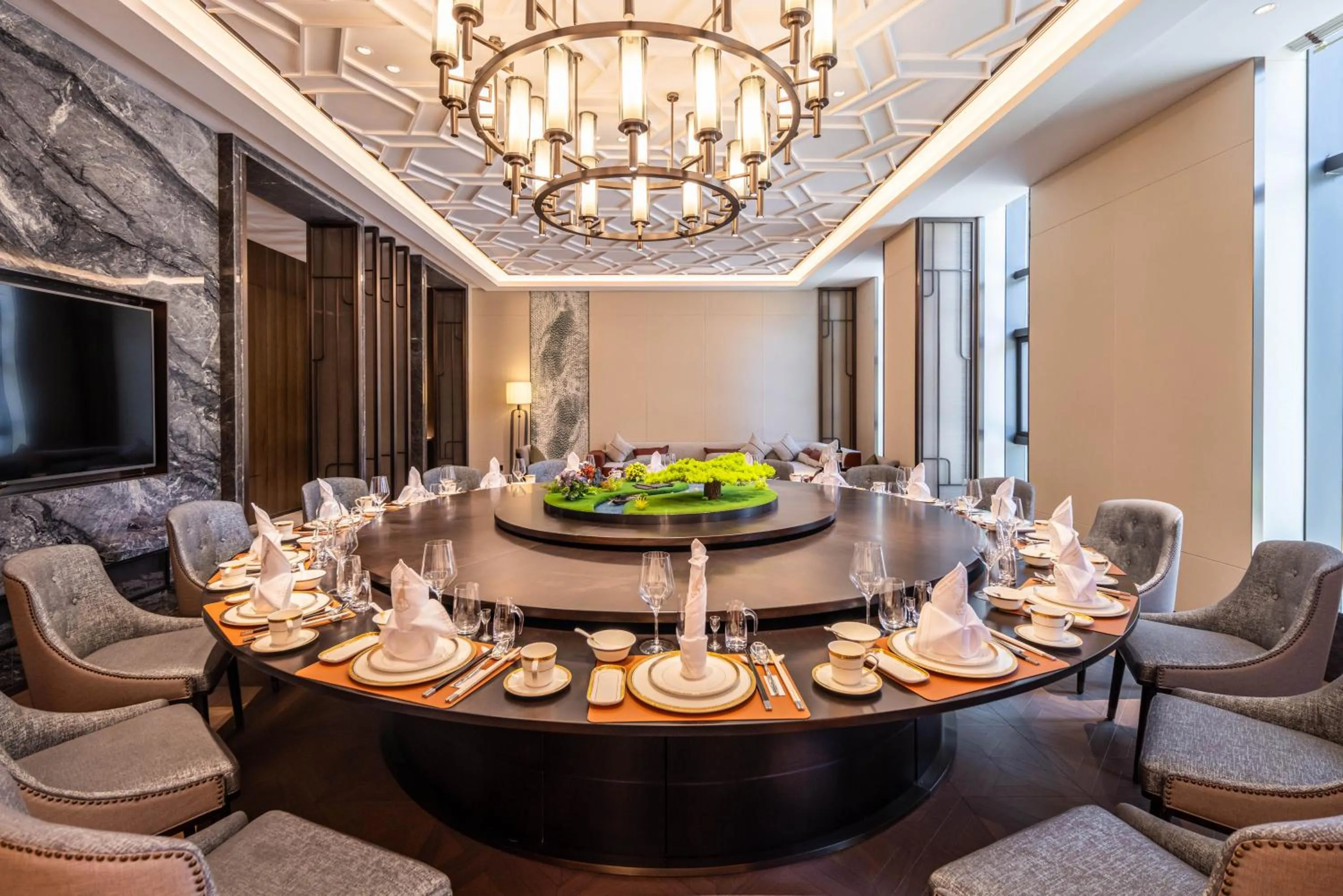 Restaurant/places to eat in Grand Mercure Yichang Waitan