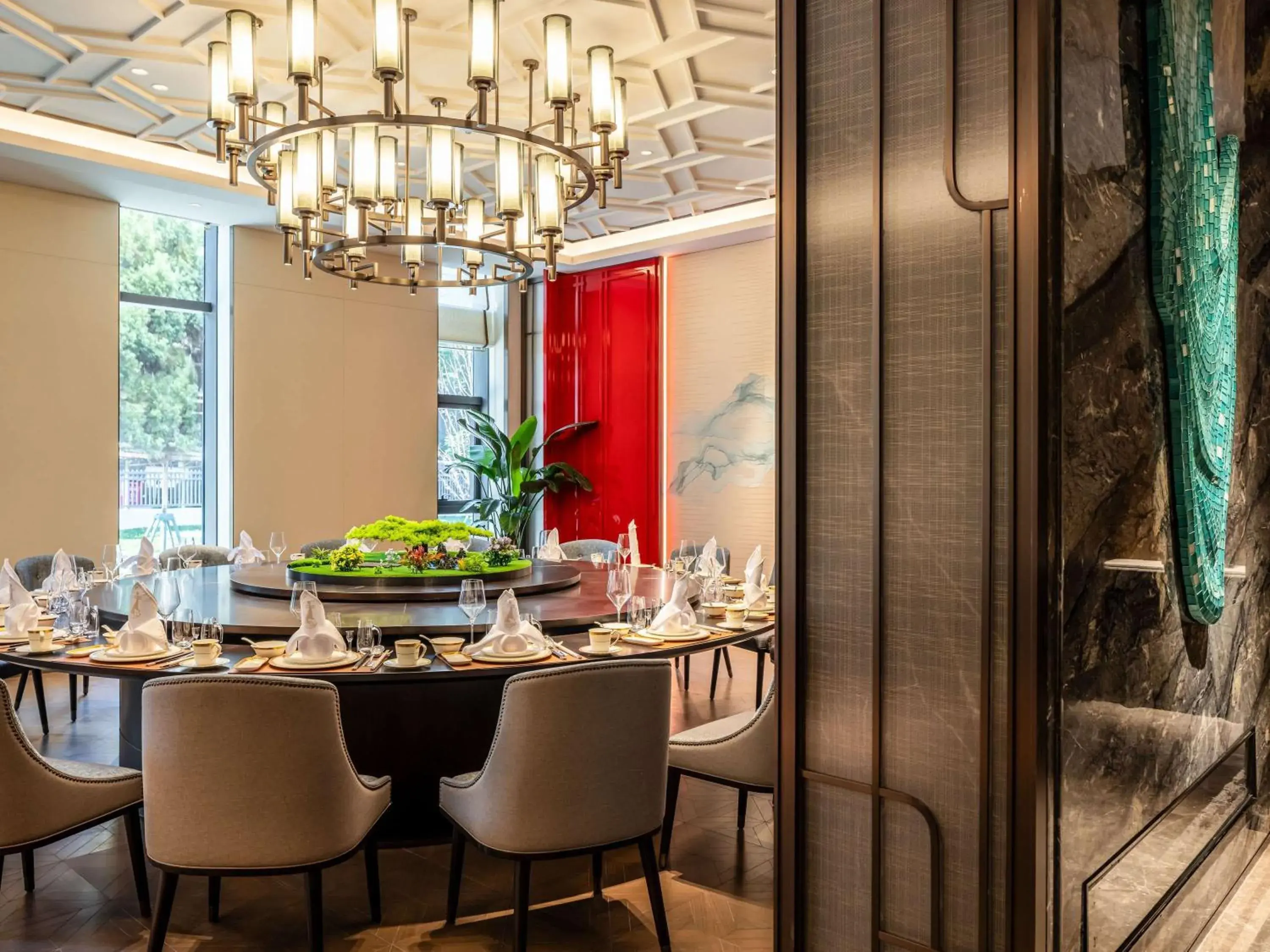 Restaurant/places to eat in Grand Mercure Yichang Waitan Restaurant/places to eat in Grand Mercure Yichang Waitan