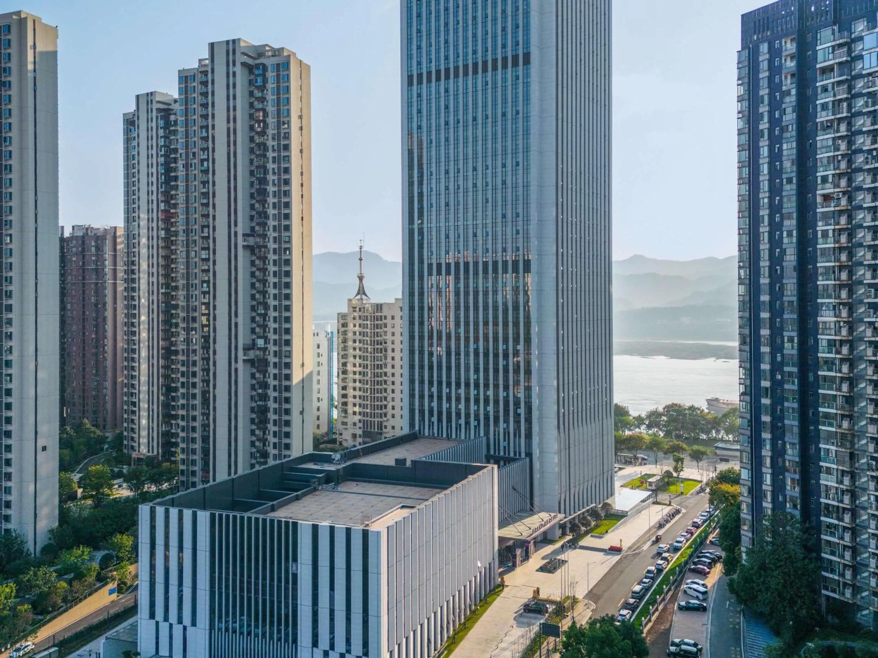Property building in Grand Mercure Yichang Waitan