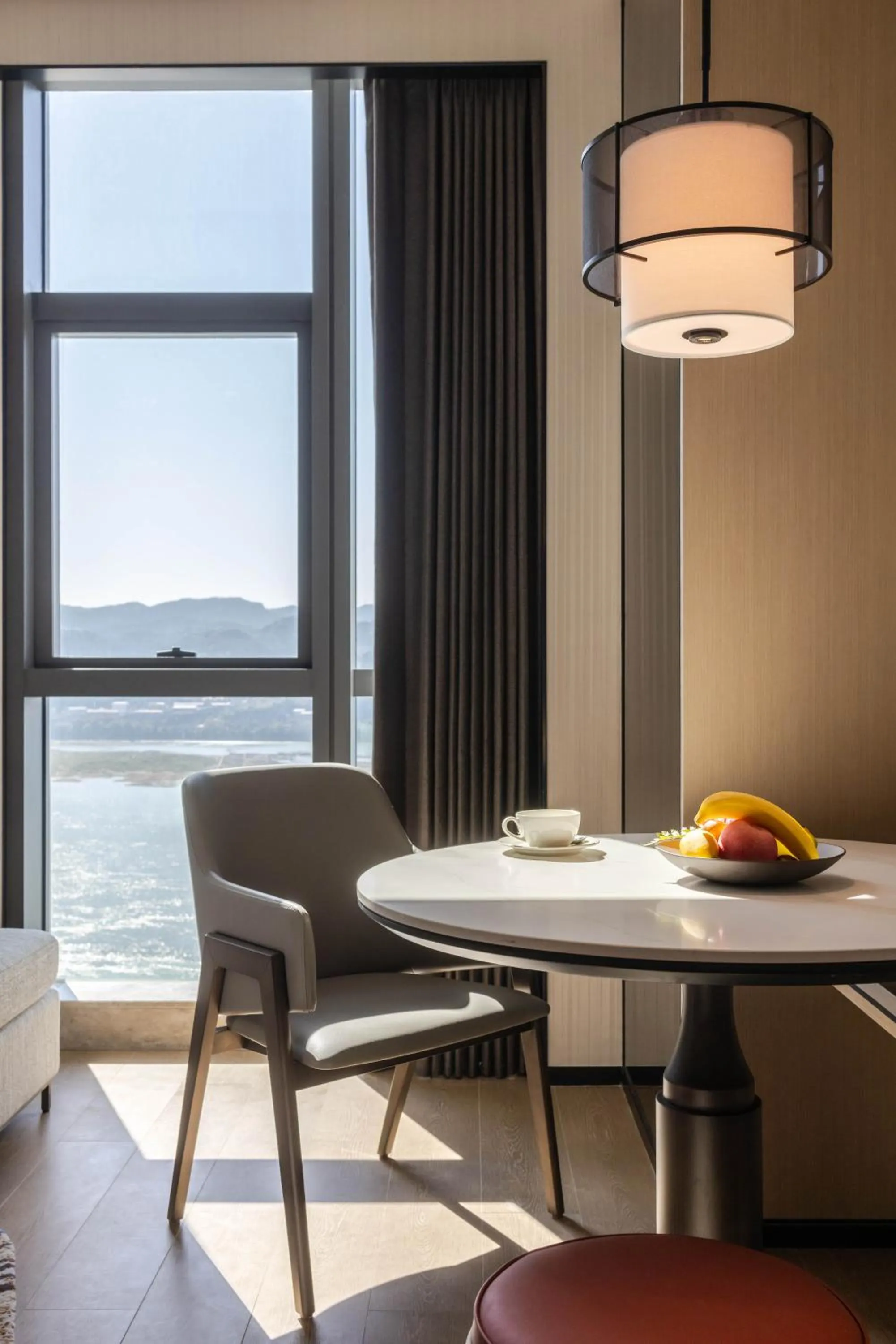 Seating area in Grand Mercure Yichang Waitan