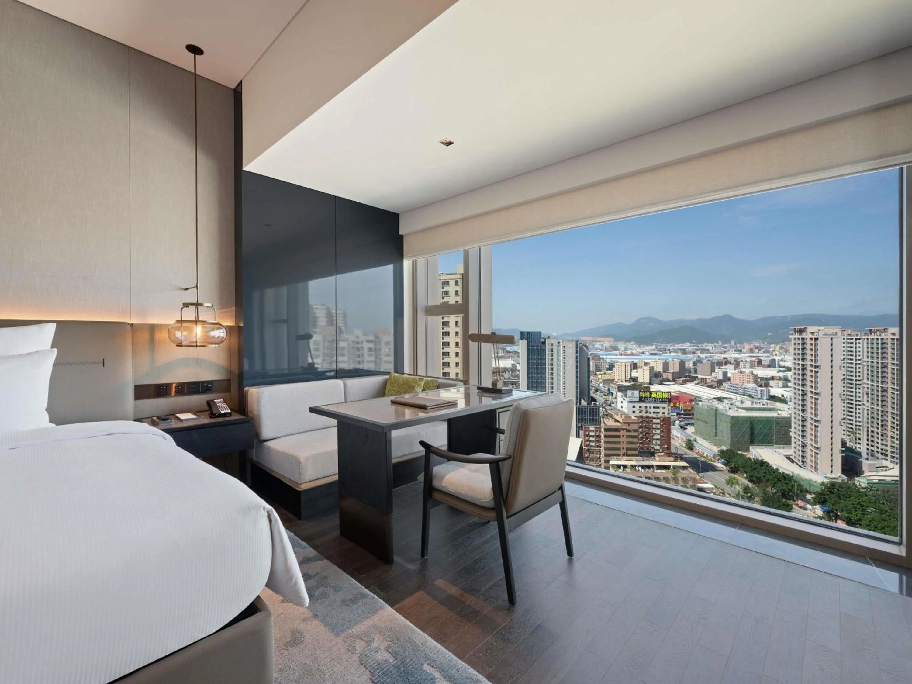 Bedroom, Bed in Pullman Quanzhou Shuitou