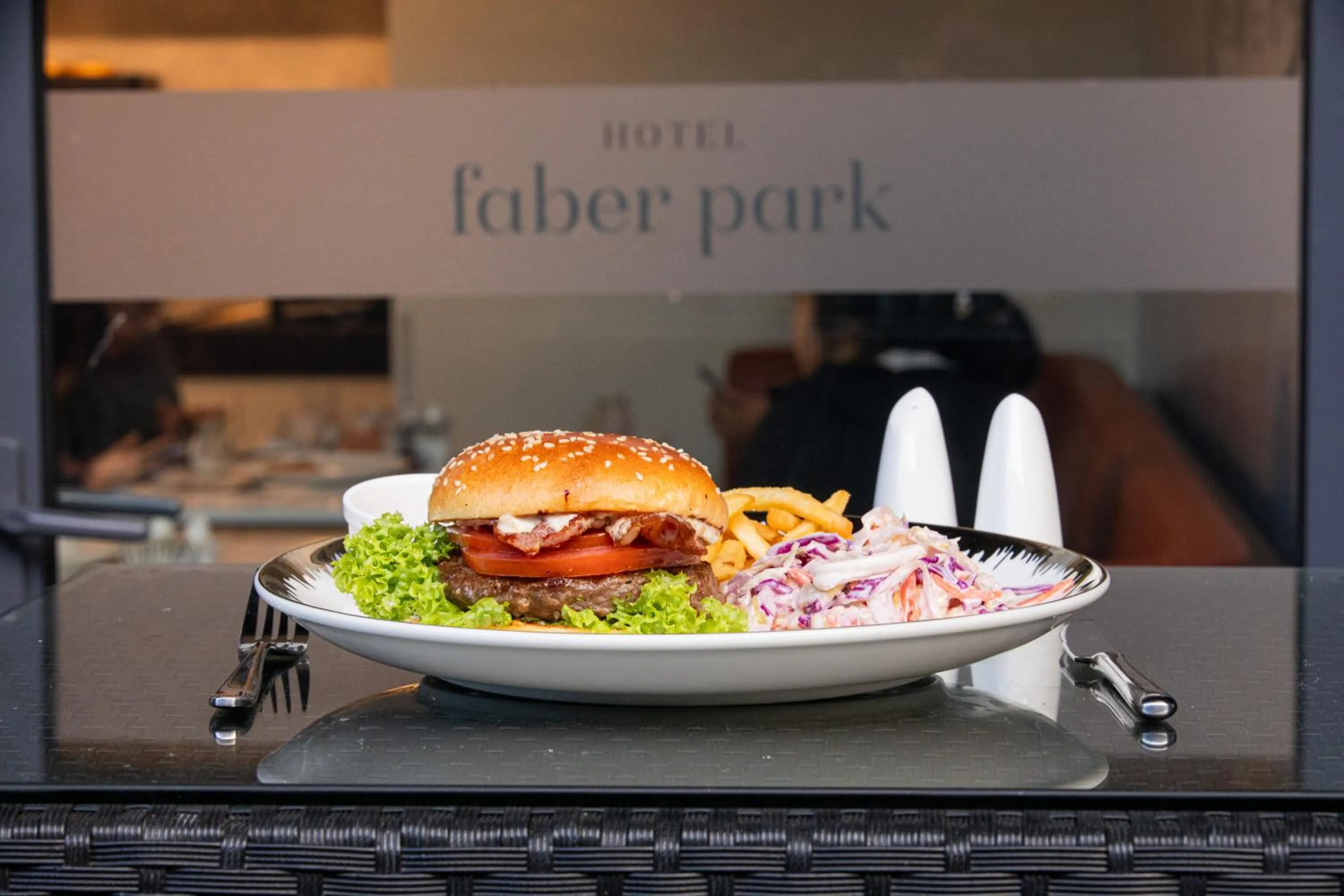 Restaurant/places to eat in Hotel Faber Park Singapore - Handwritten Collection