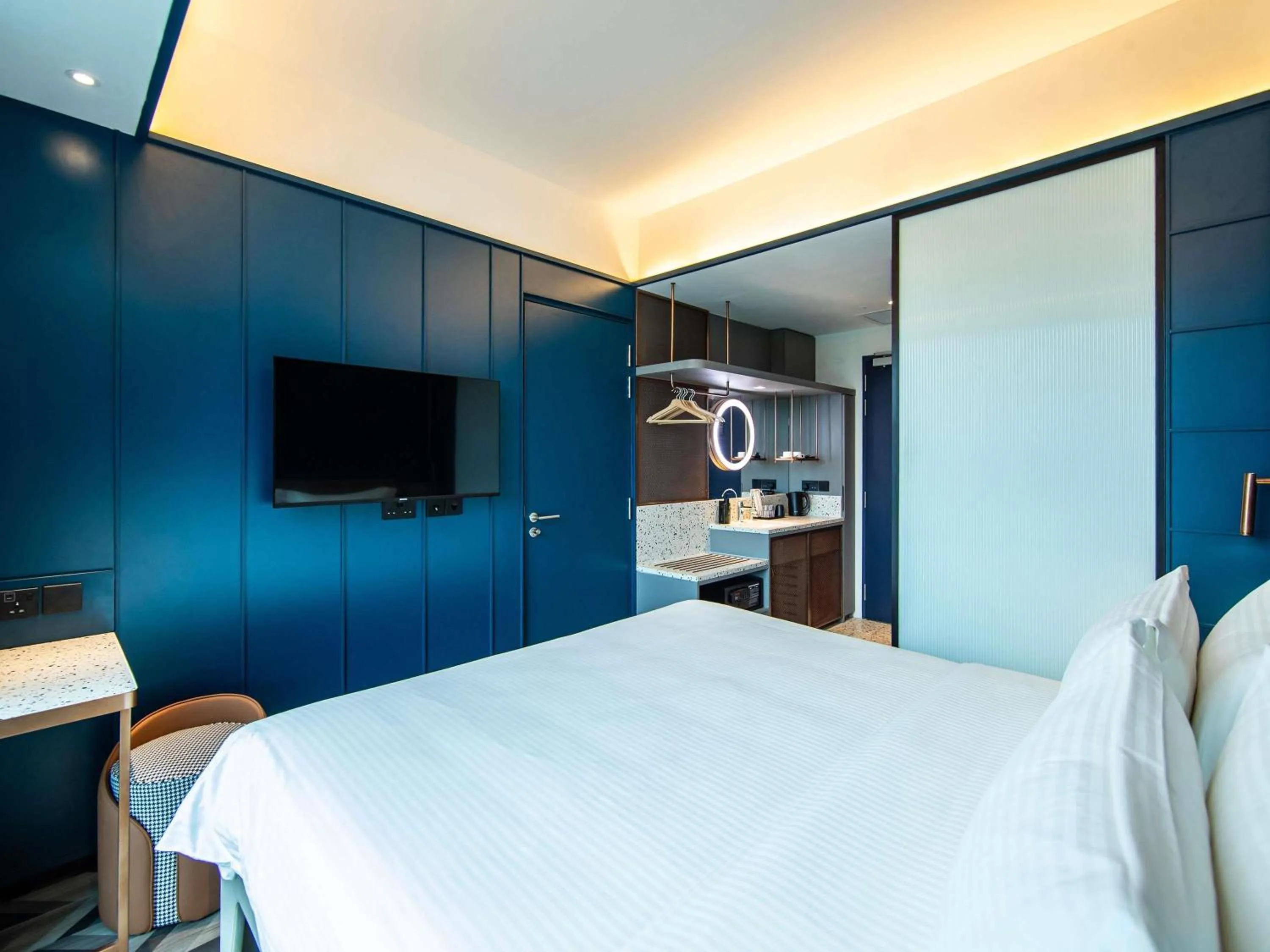 Bedroom, Bed in Hotel Faber Park Singapore - Handwritten Collection