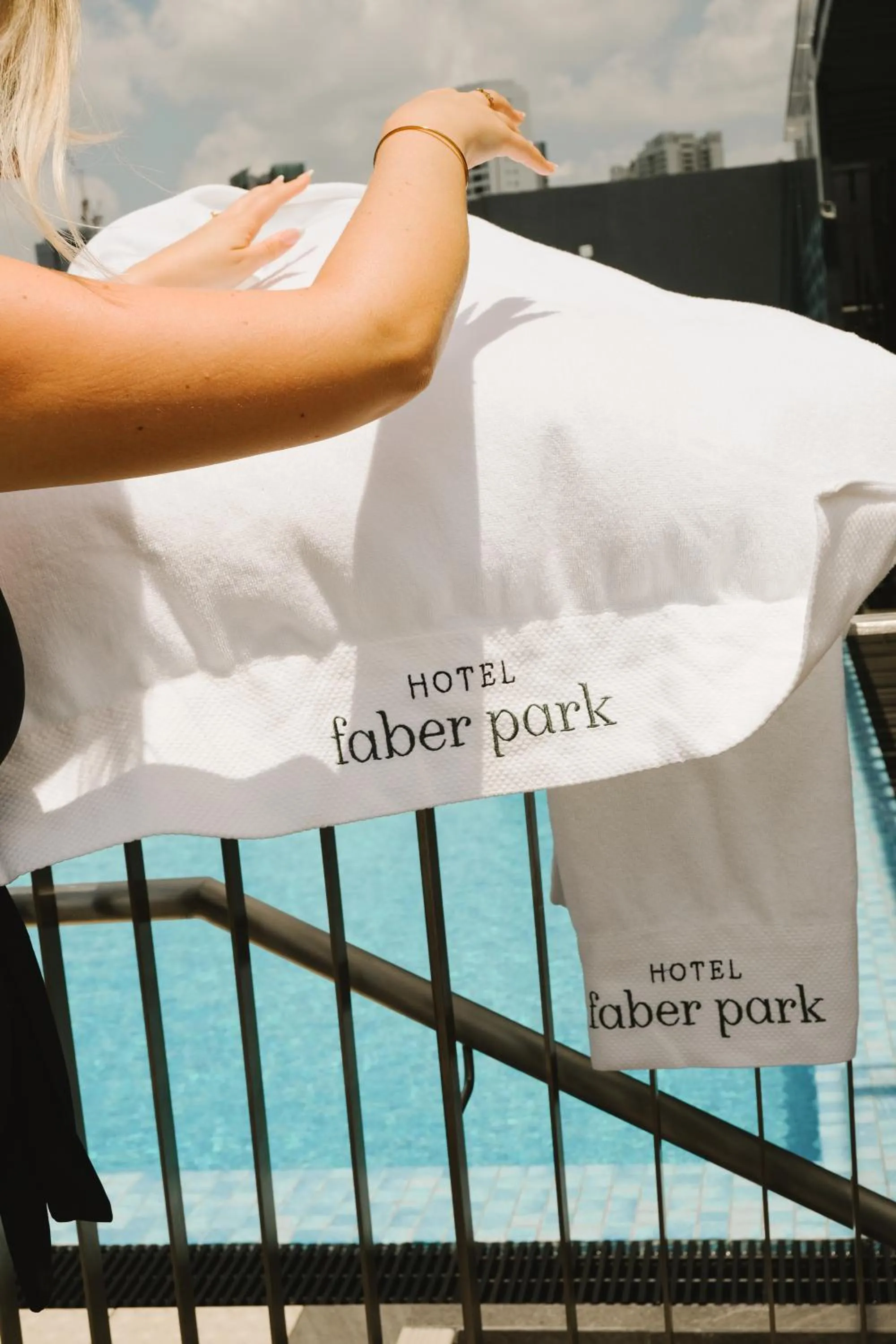 Swimming pool in Hotel Faber Park Singapore - Handwritten Collection