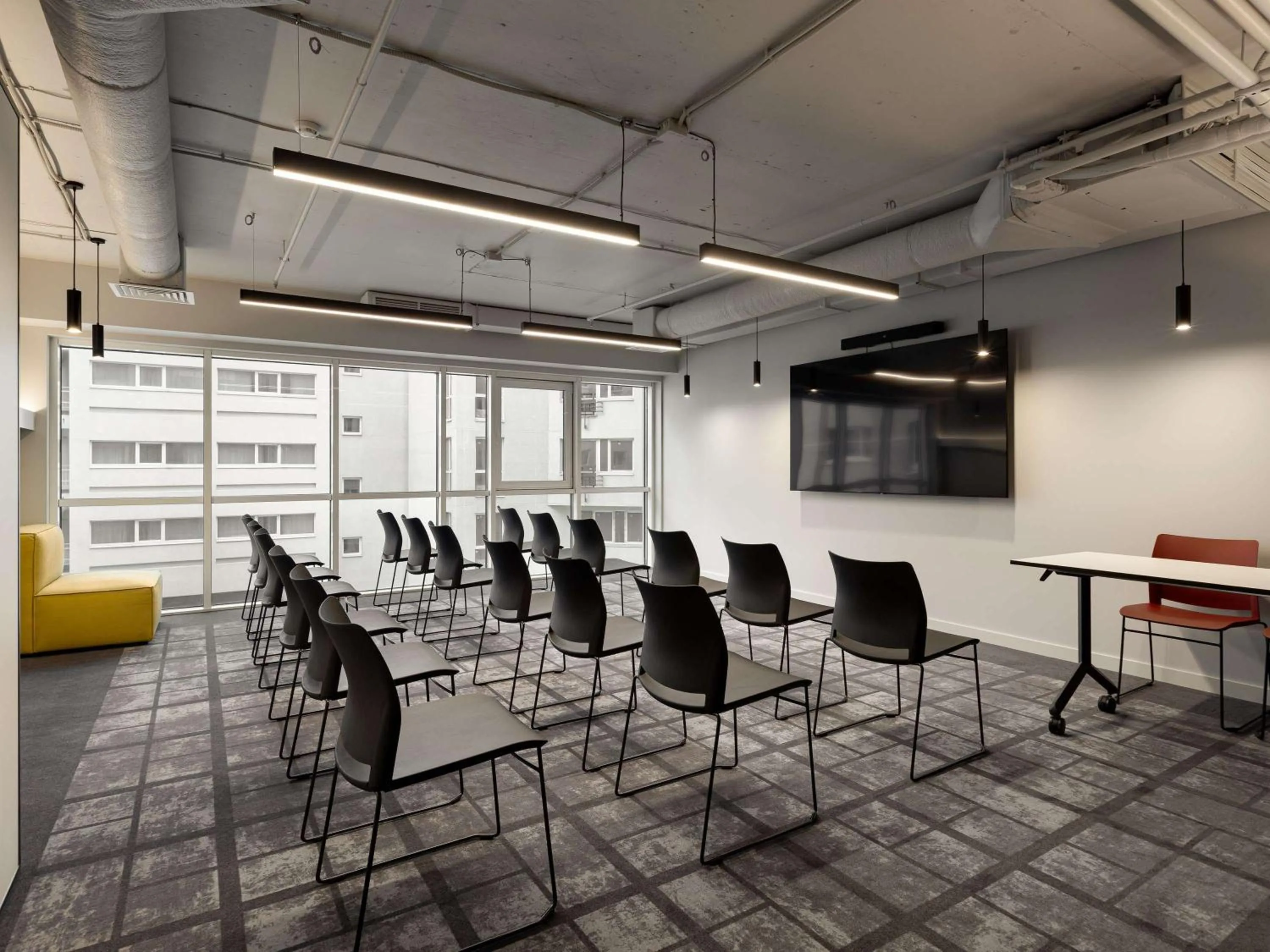 Meeting/conference room in ibis Kyiv Beresteiska