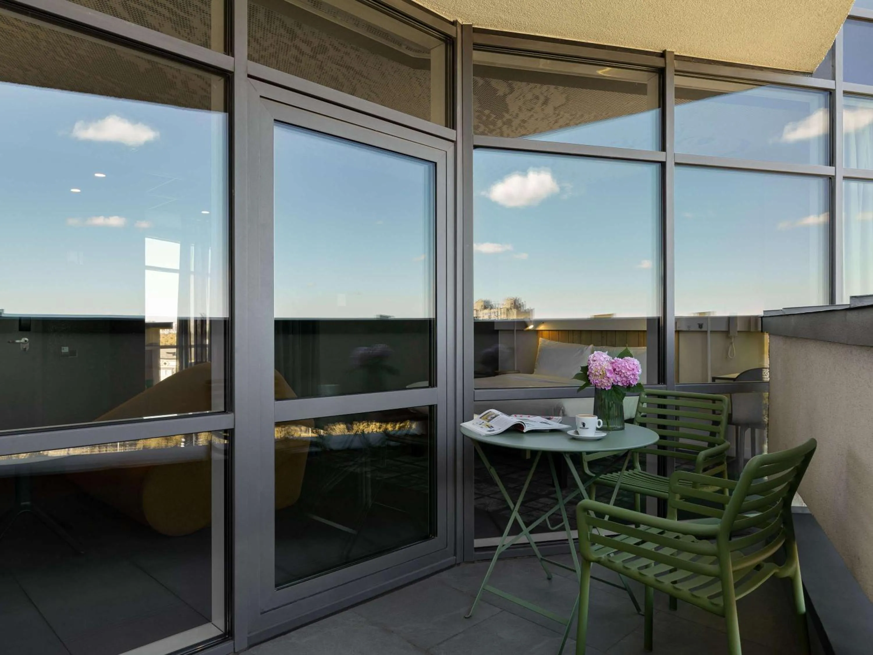 Bedroom in ibis Kyiv Beresteiska