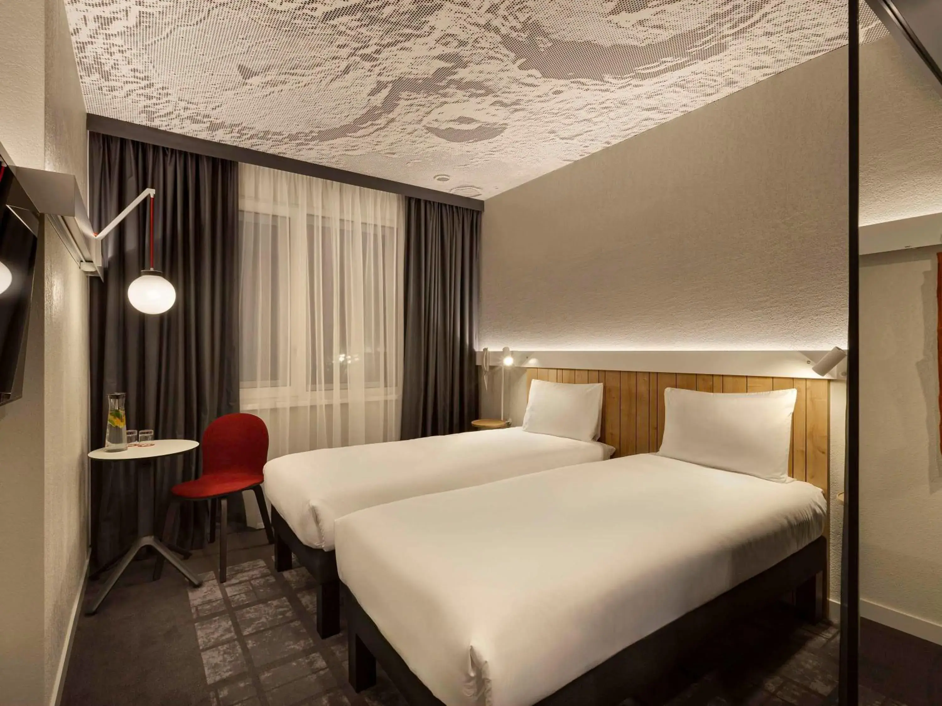 Bedroom, Bed in ibis Kyiv Beresteiska Bedroom, Bed in ibis Kyiv Beresteiska