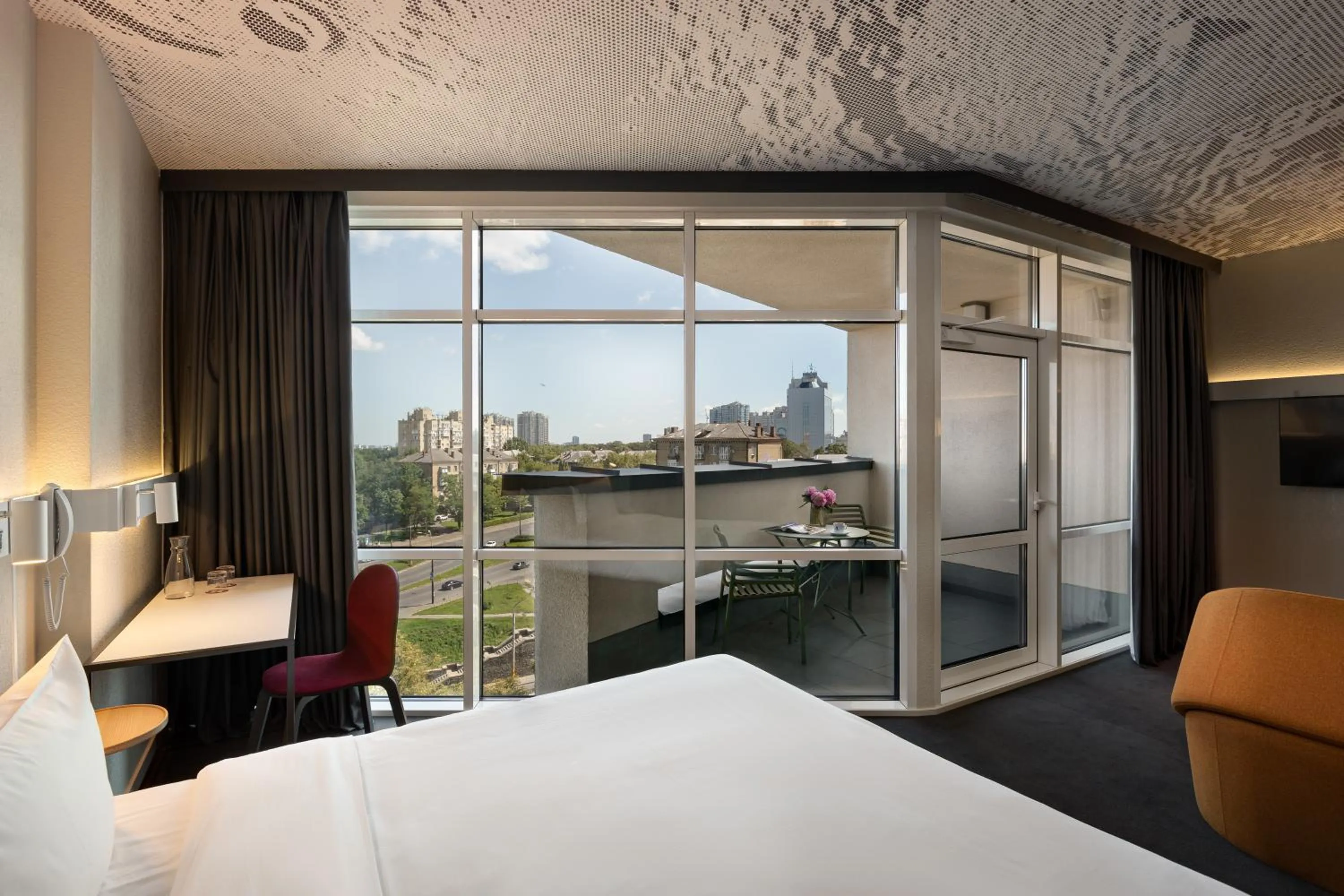 Balcony/Terrace, Bed in ibis Kyiv Beresteiska