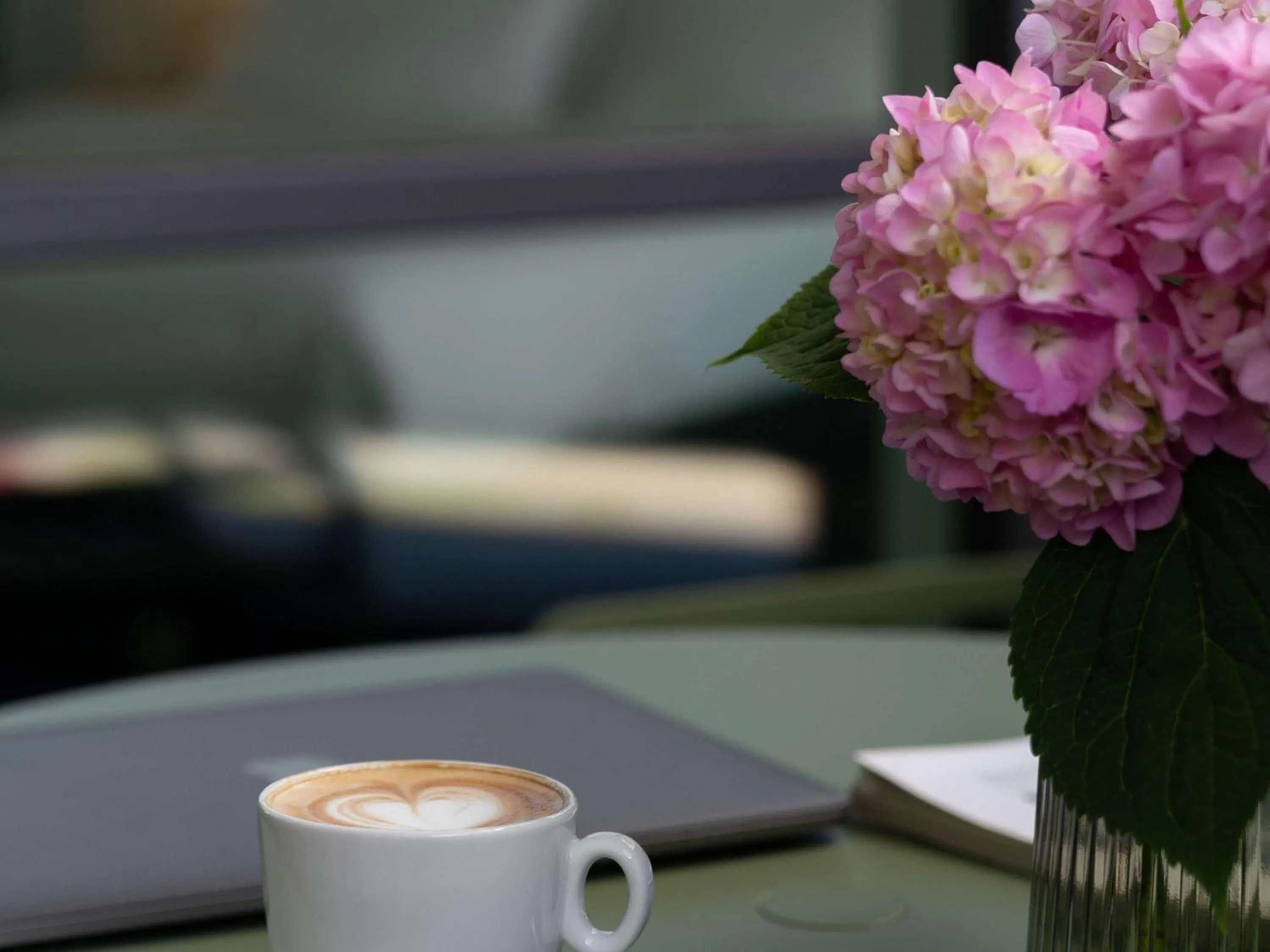 Bedroom in ibis Kyiv Beresteiska