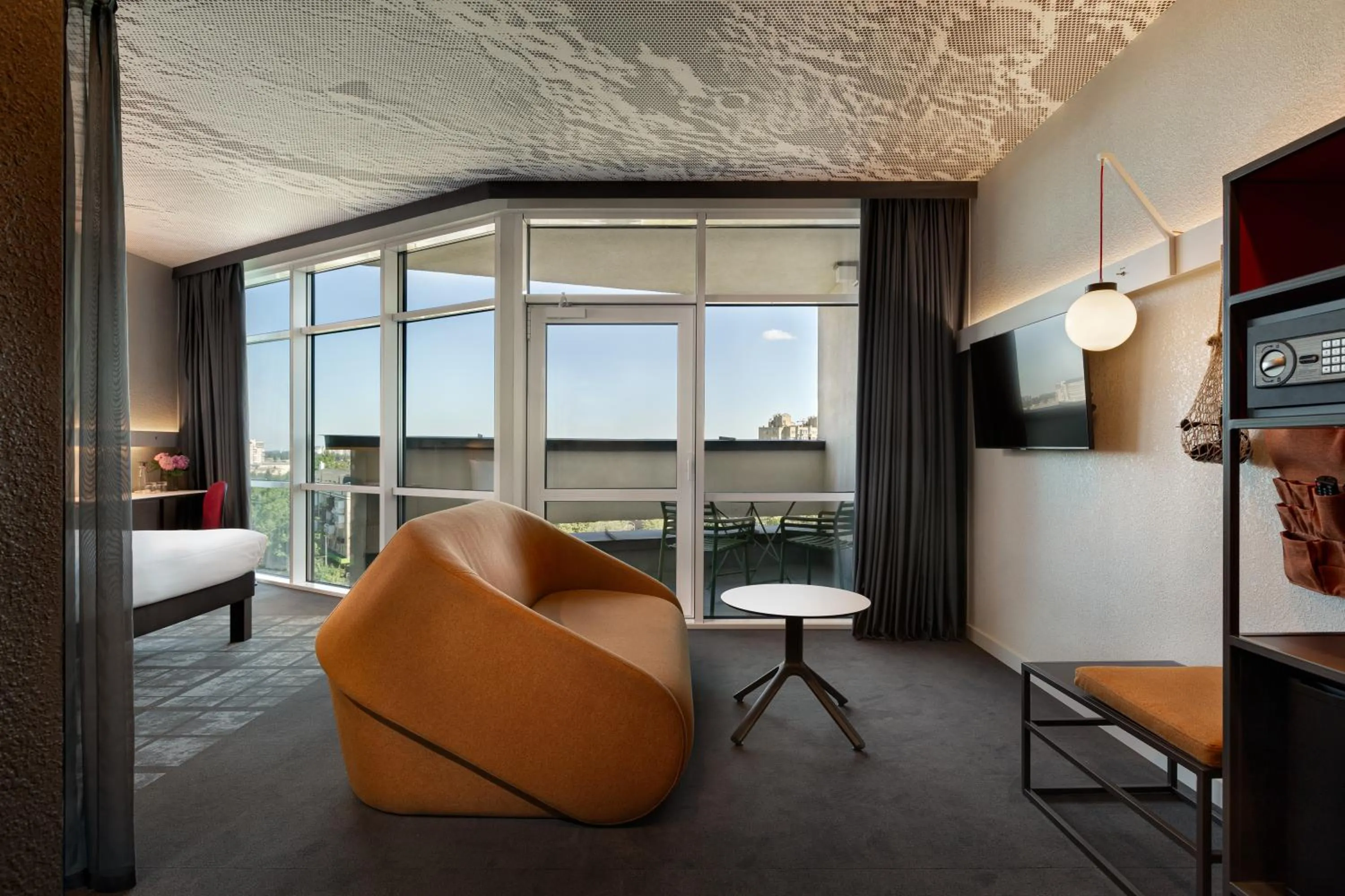 Balcony/Terrace, Bed in ibis Kyiv Beresteiska