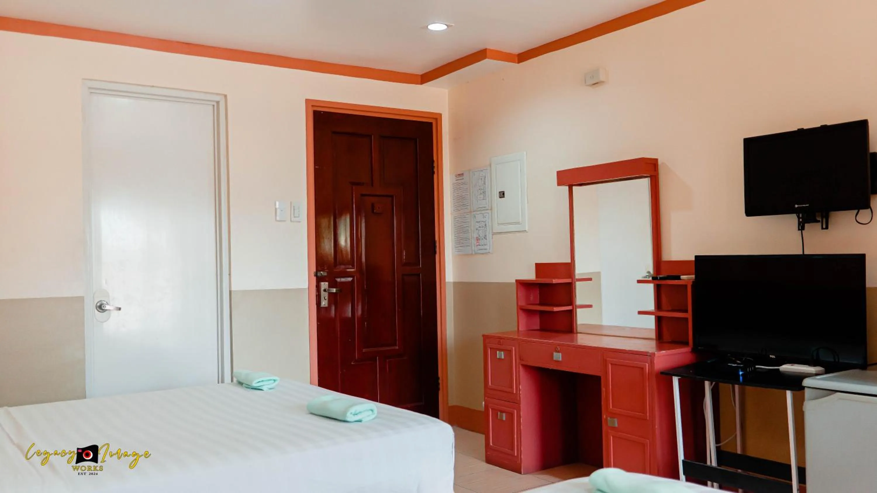 Toilet, Bed in Imperial Ridge Pension House