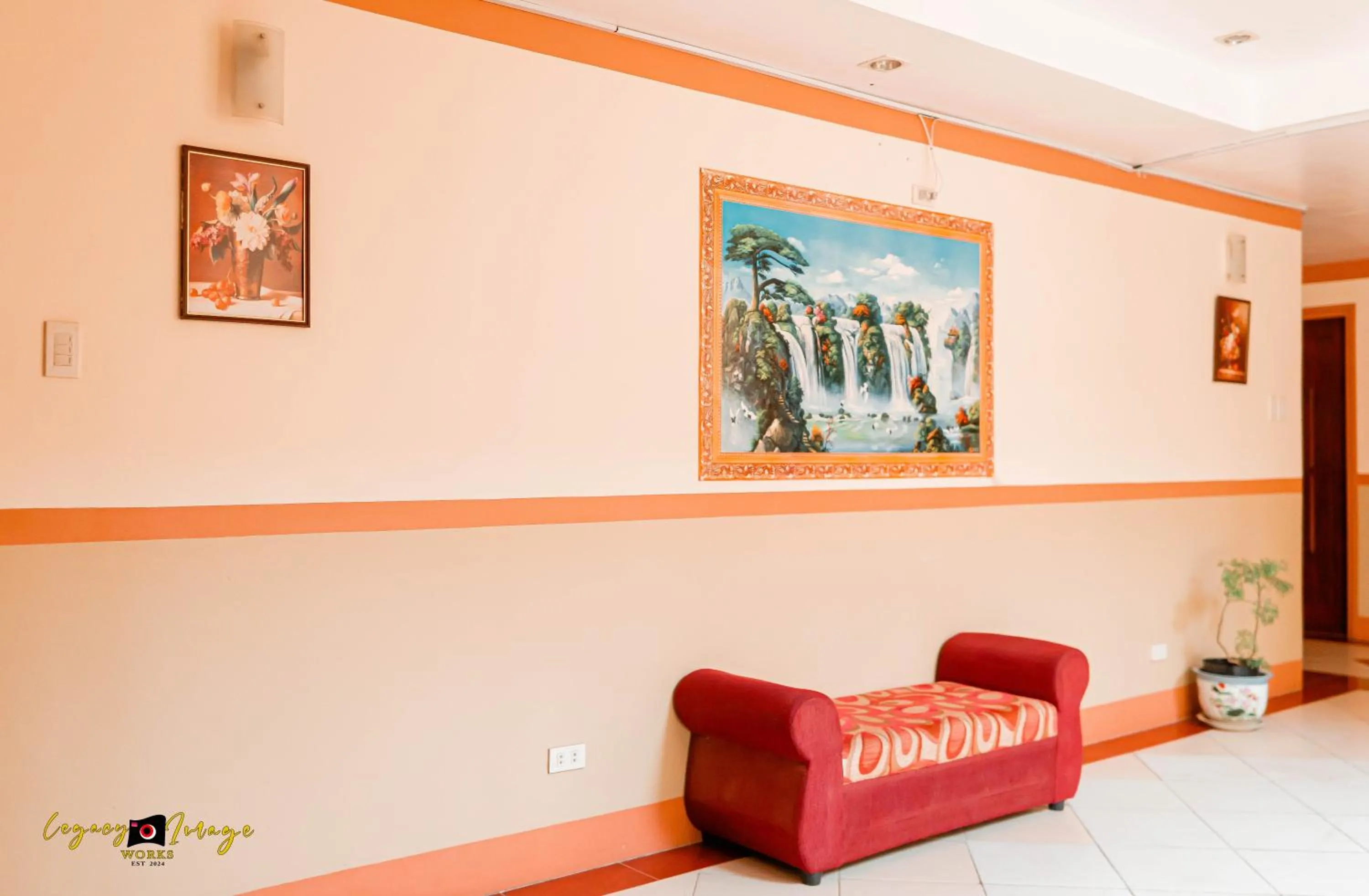 Living room in Imperial Ridge Pension House