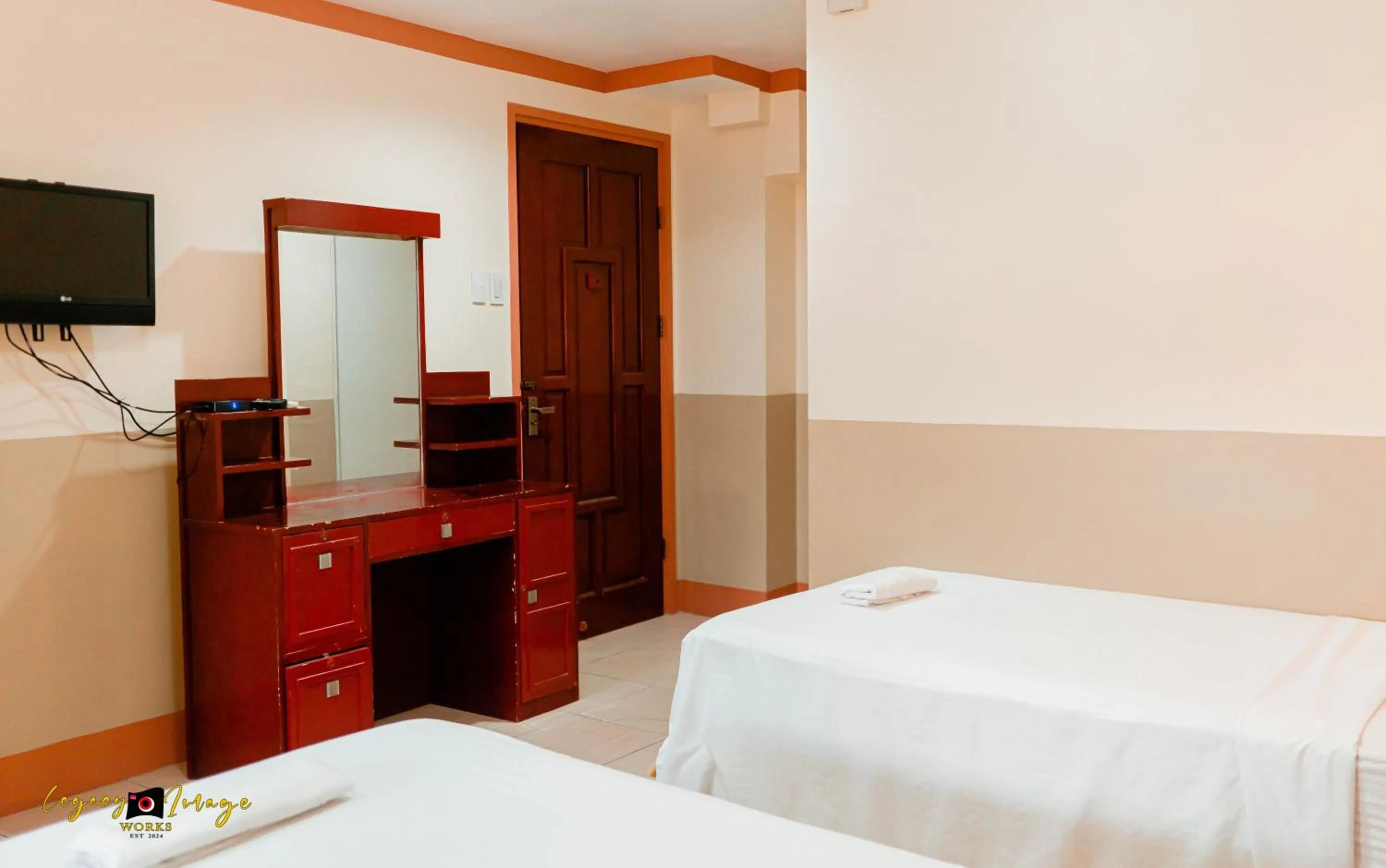 Bed in Imperial Ridge Pension House