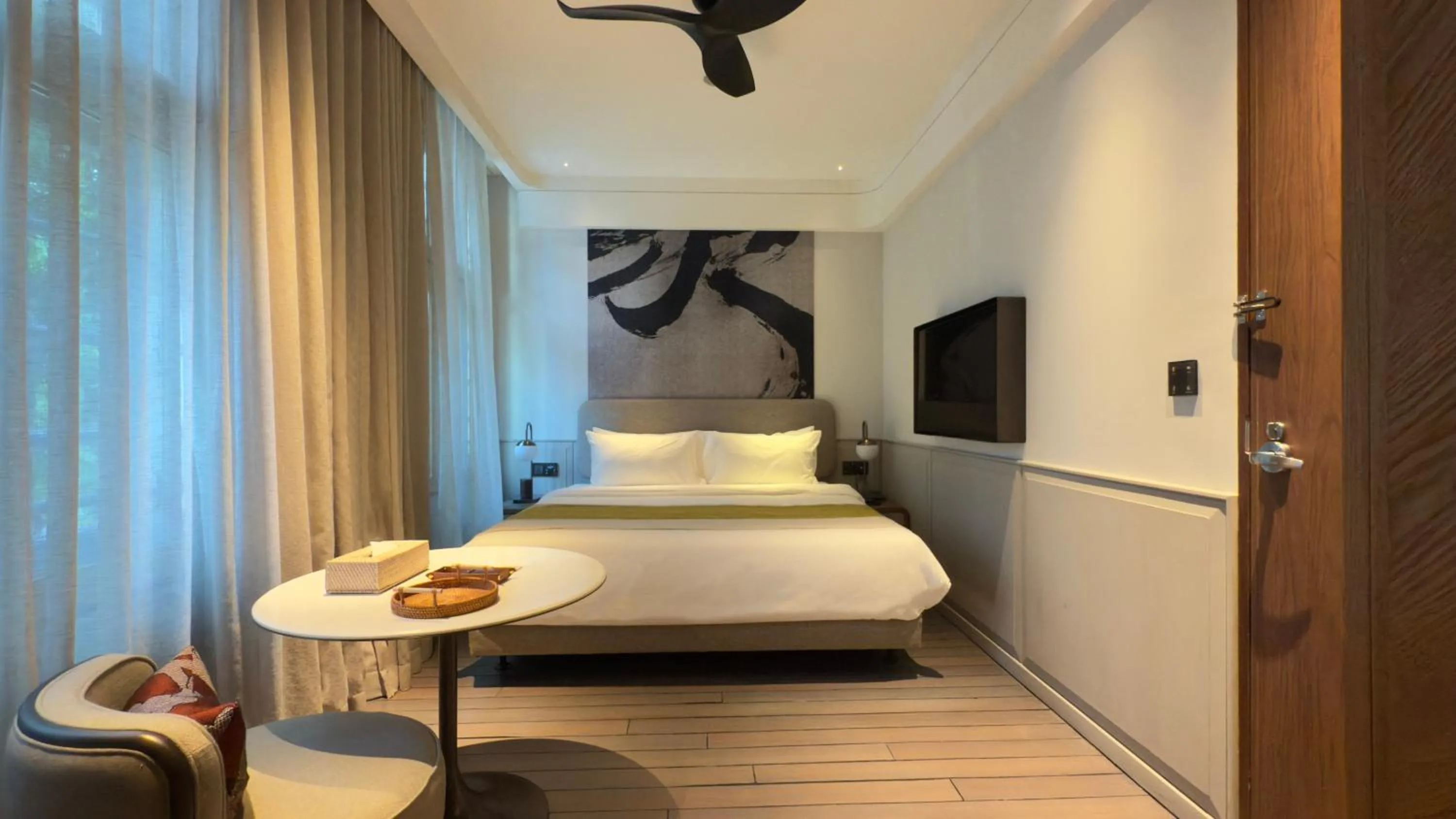 Bed in 21 Carpenter, Singapore, a Member of Design Hotels