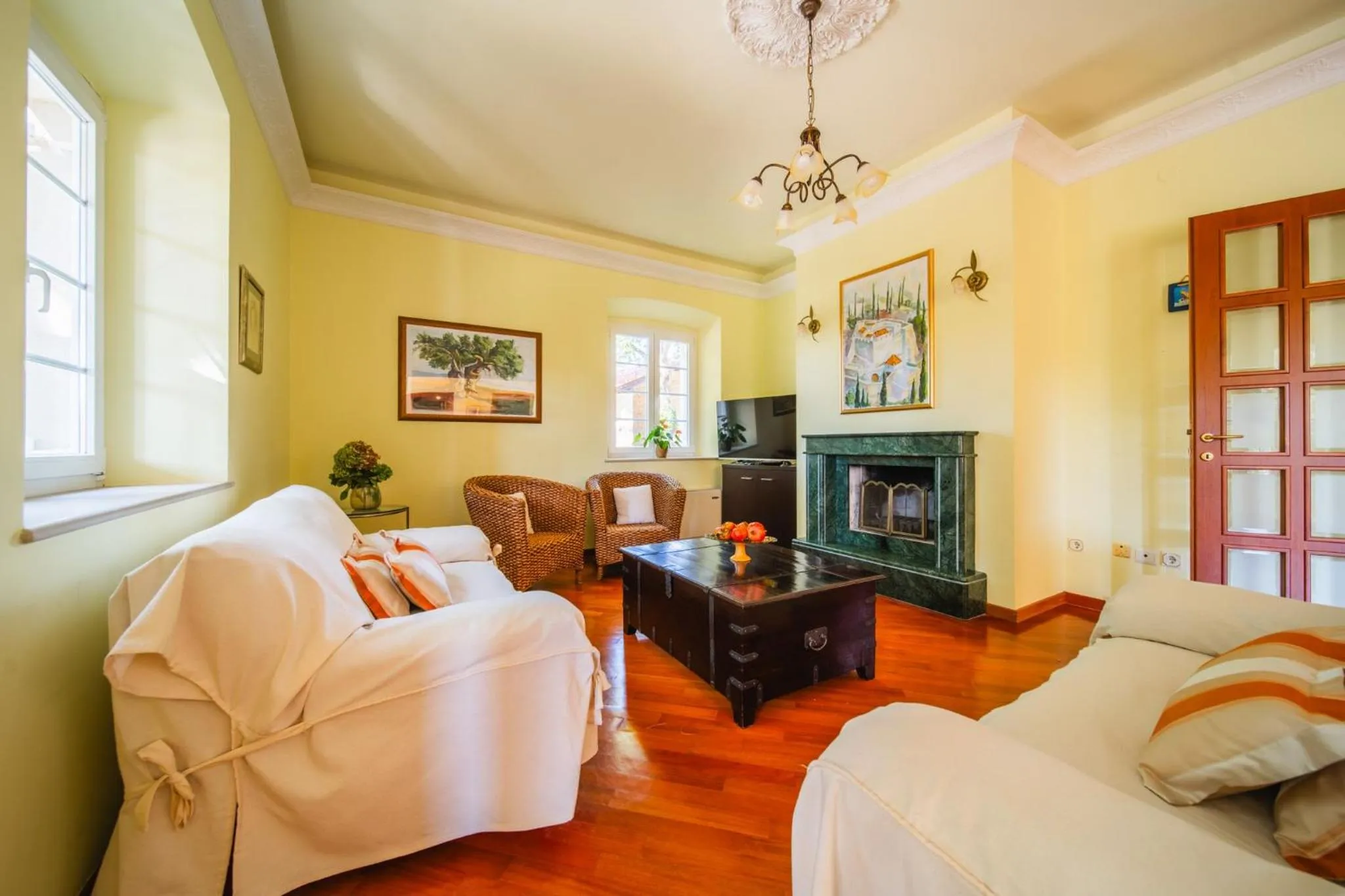 Living room, Bed in Garden Oasis Pool Villa