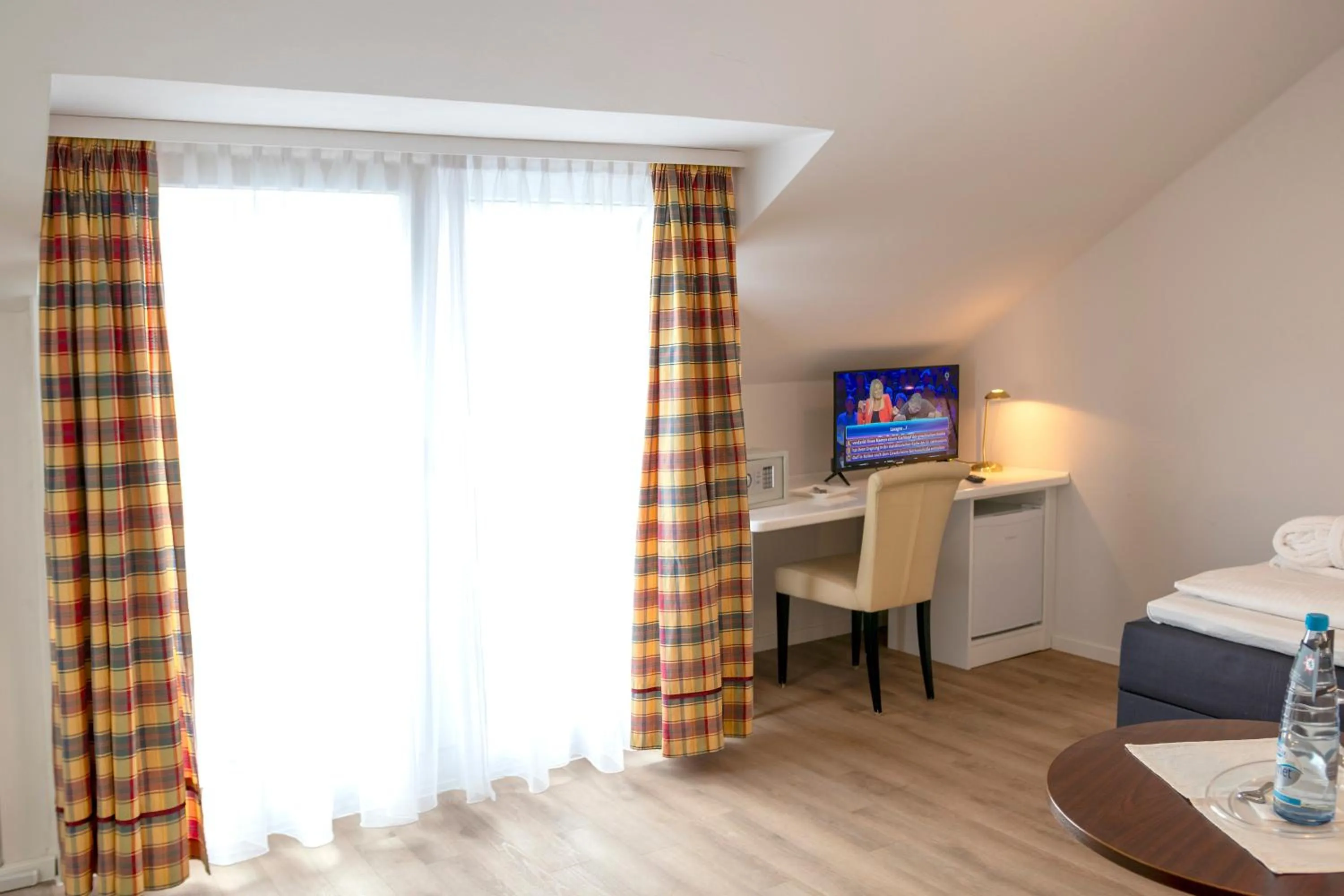 Photo of the whole room, Bed in Golf- und Wellnesshotel Amtsheide