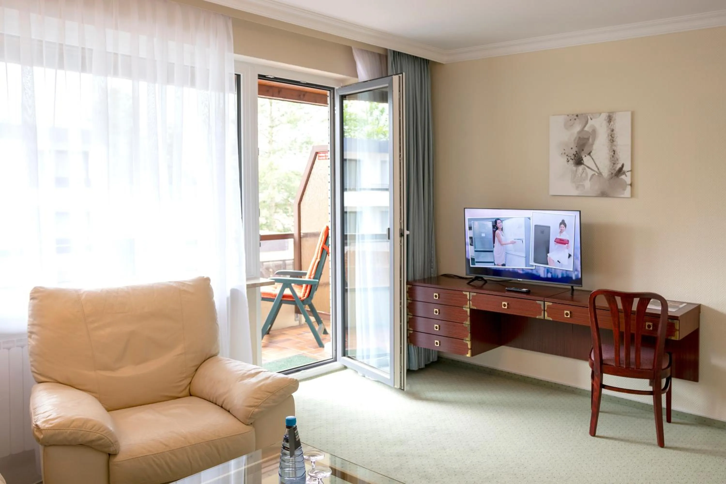 Photo of the whole room in Golf- und Wellnesshotel Amtsheide