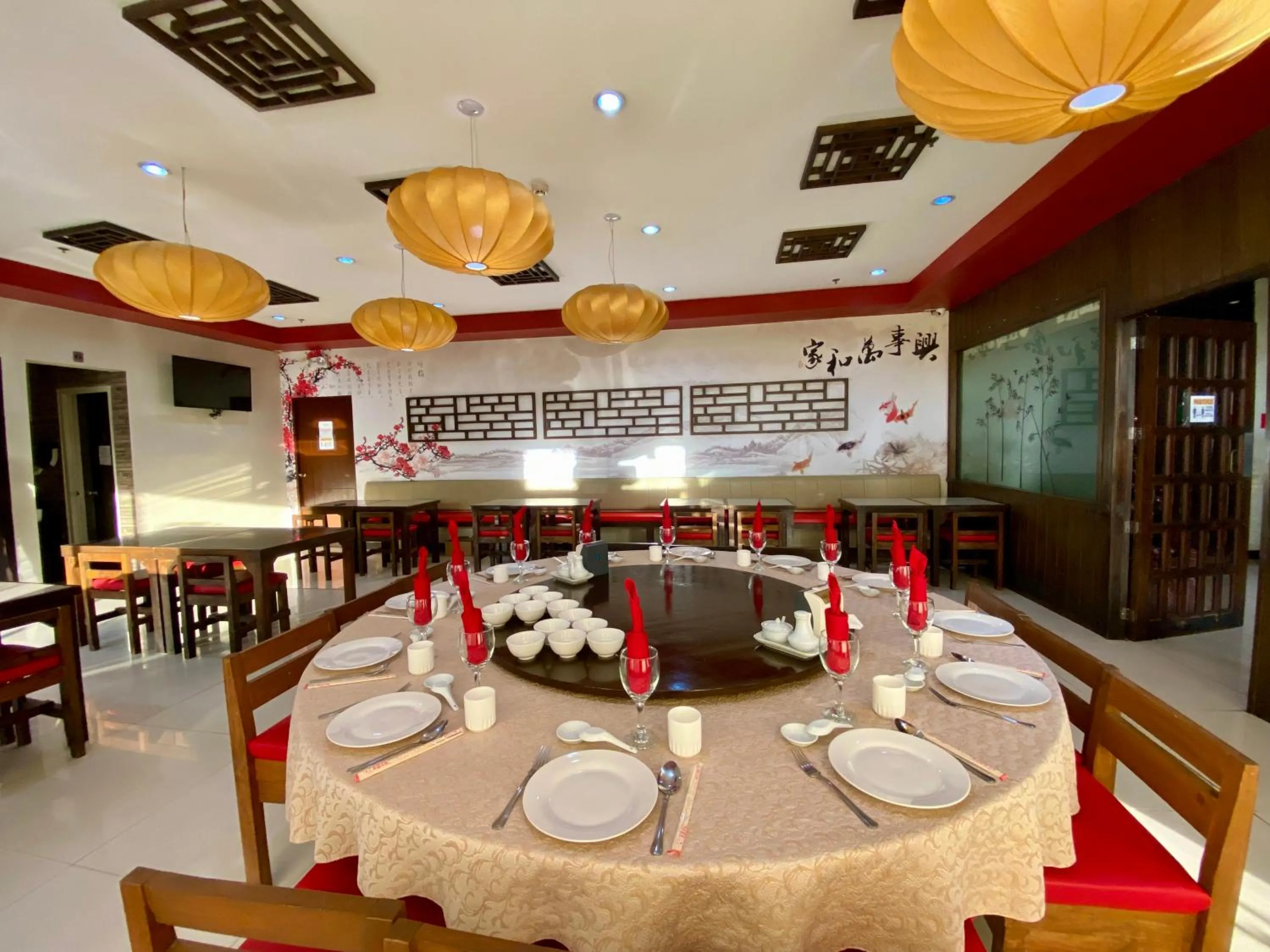 Restaurant/places to eat in Asiatel Airport Hotel