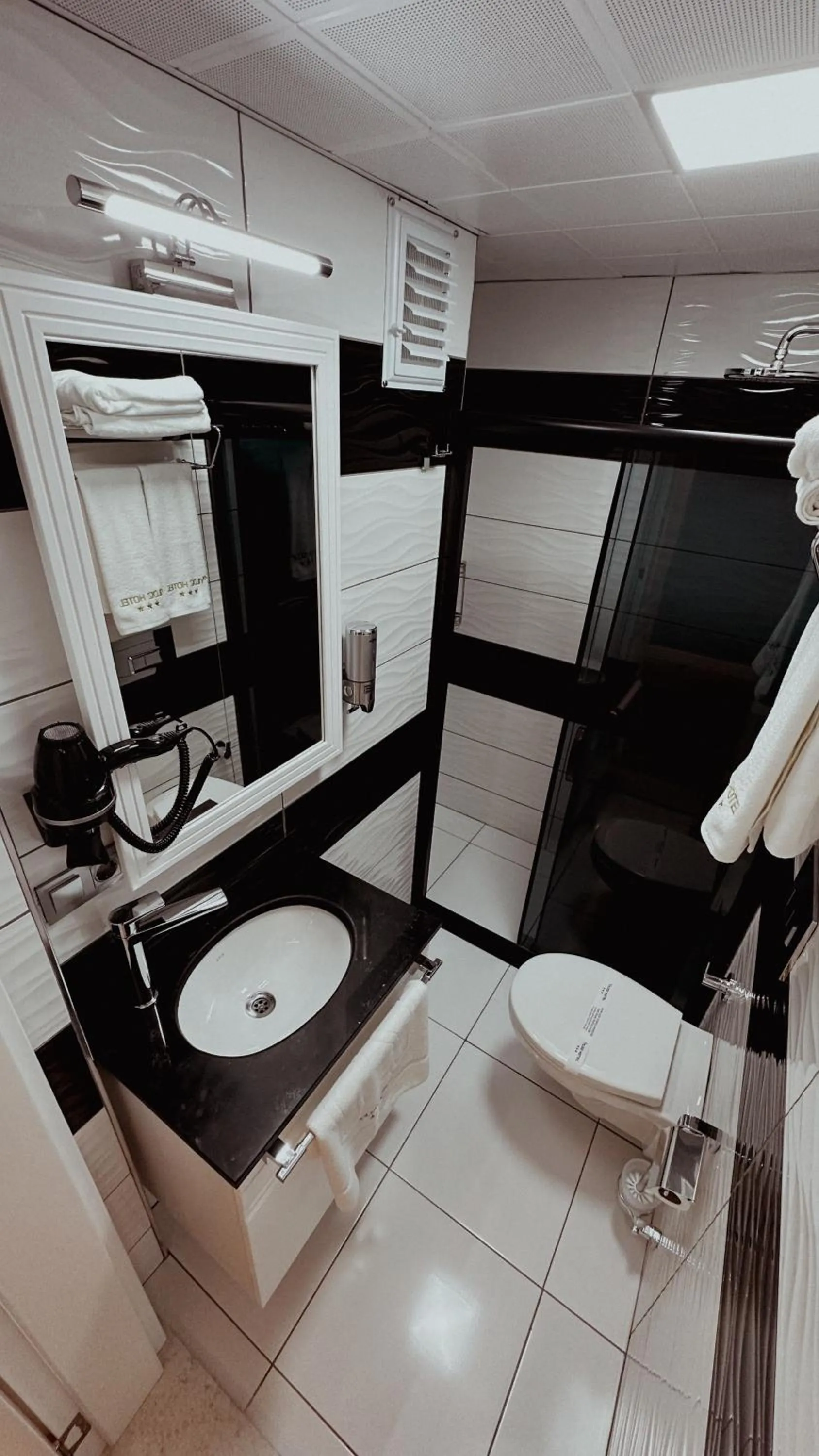Bathroom in YILDIZ OTEL