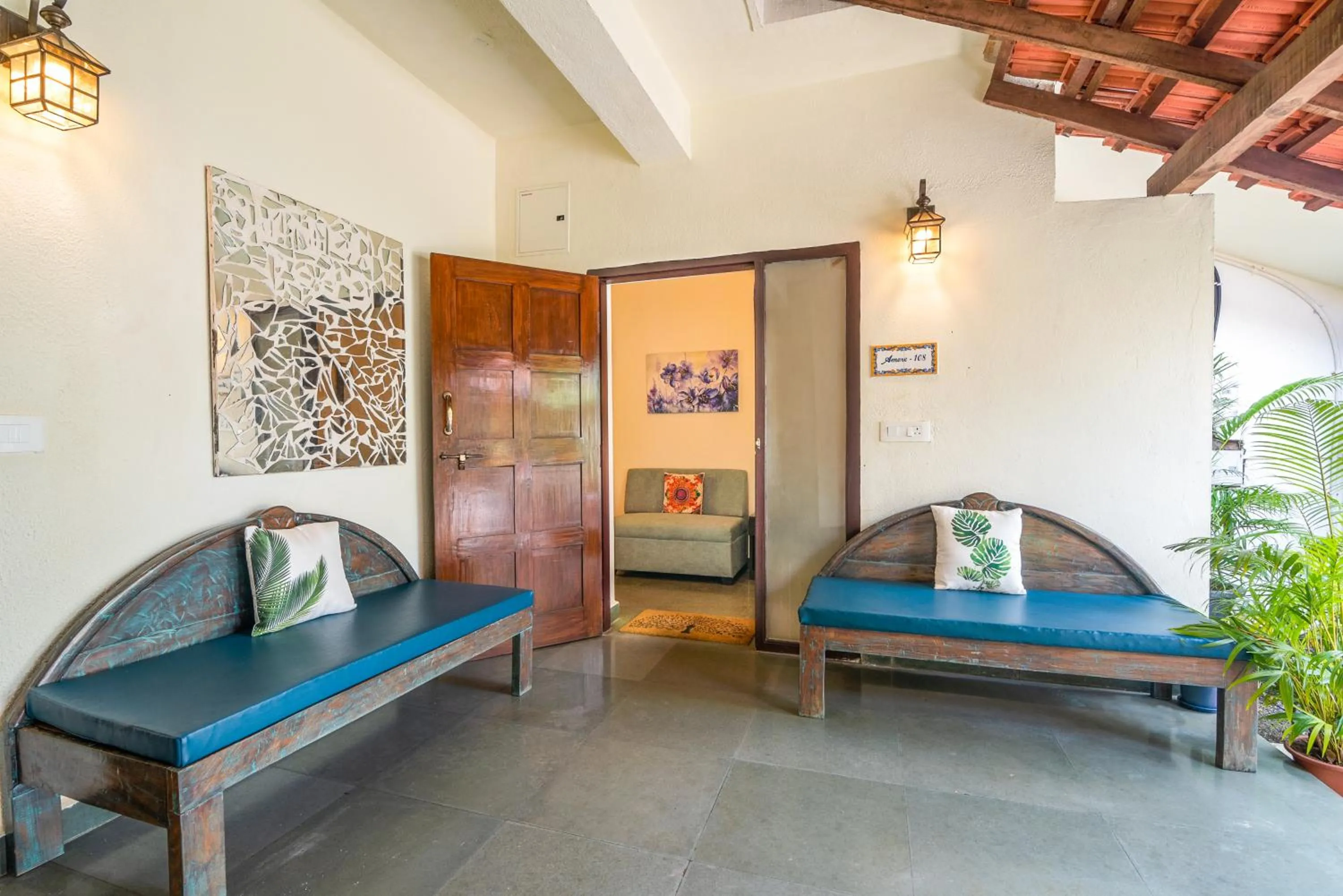 Seating area in Sashas Holiday Village