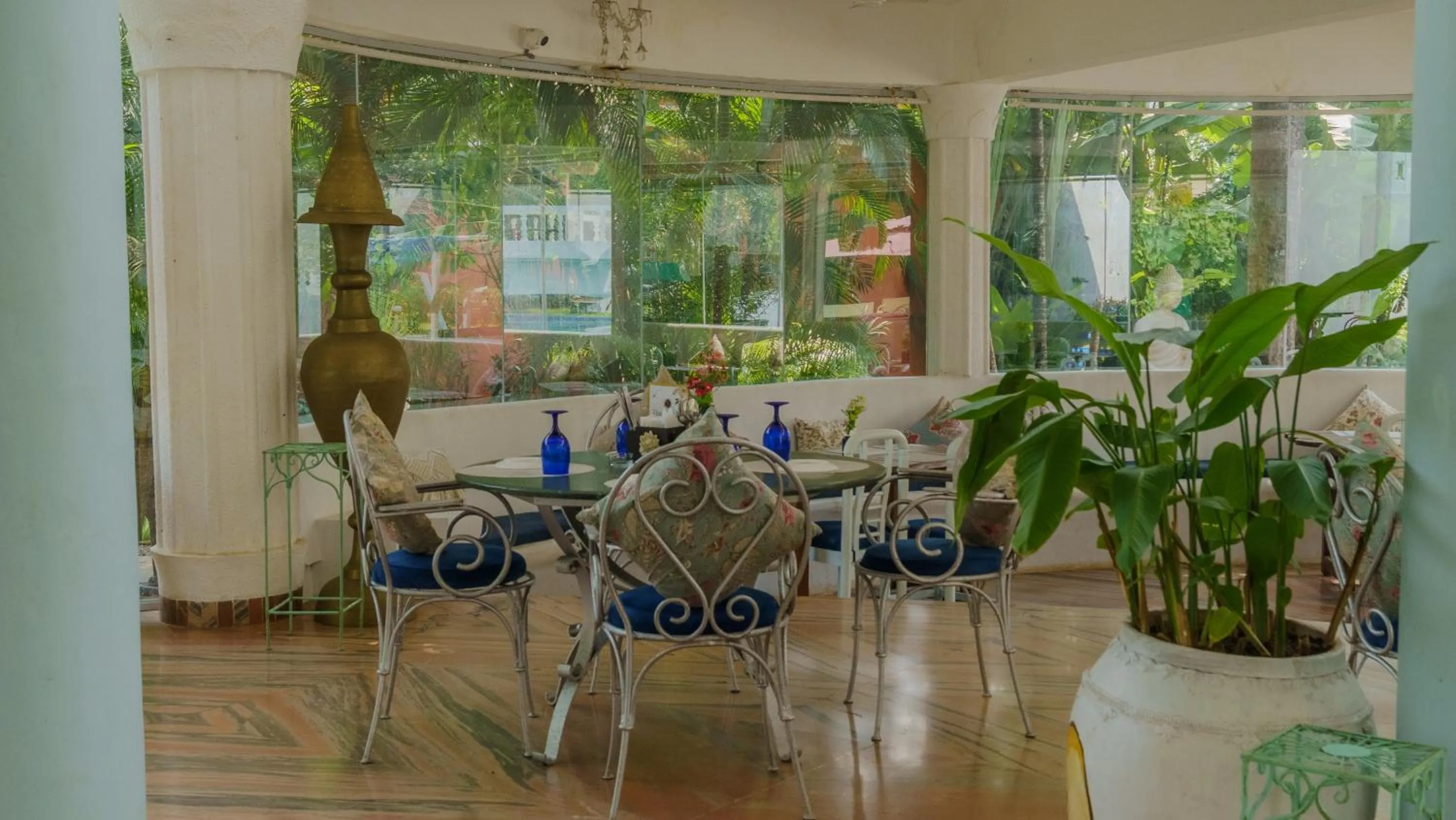 Living room in Sashas Holiday Village