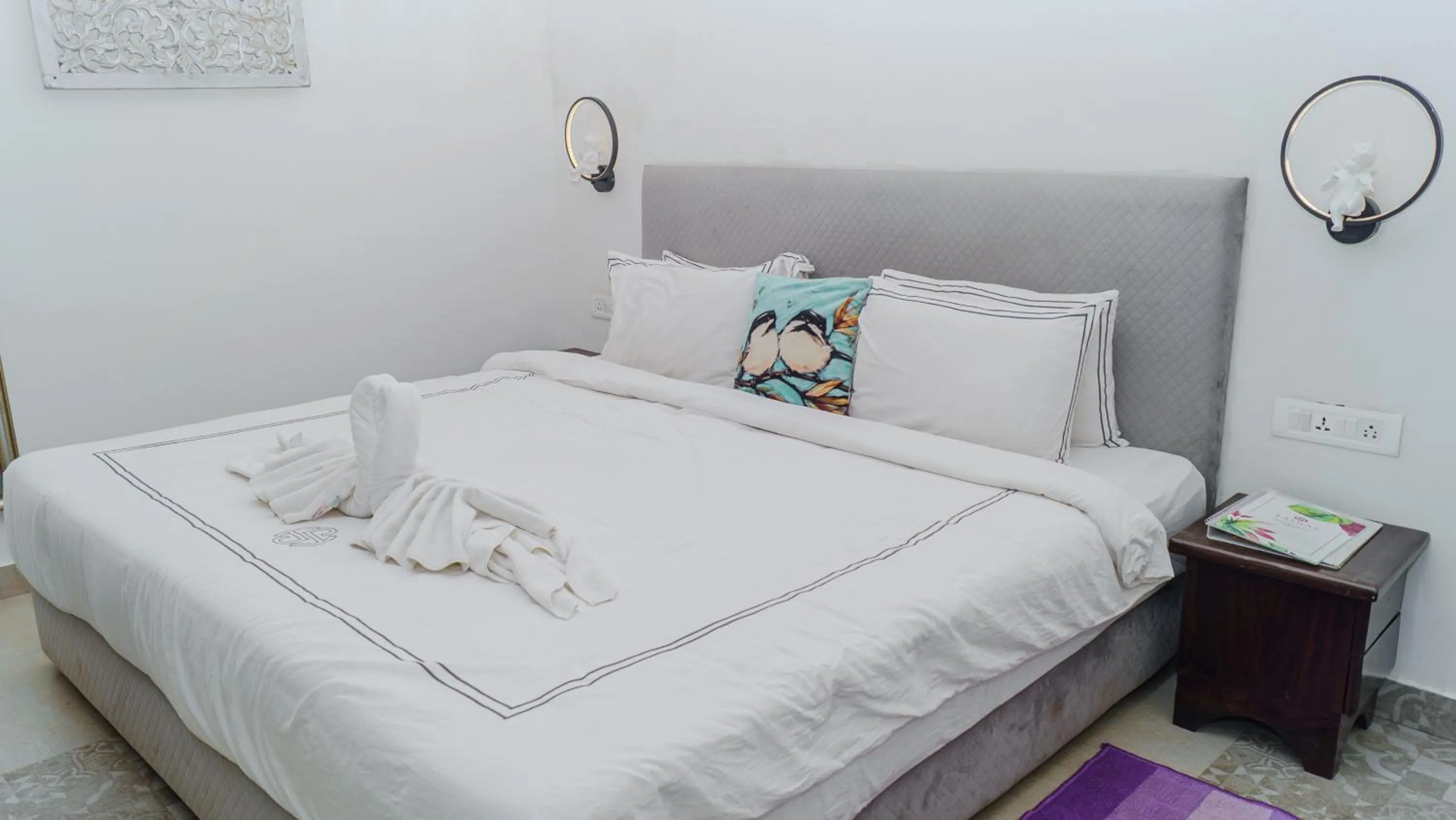 Bed in Sashas Holiday Village