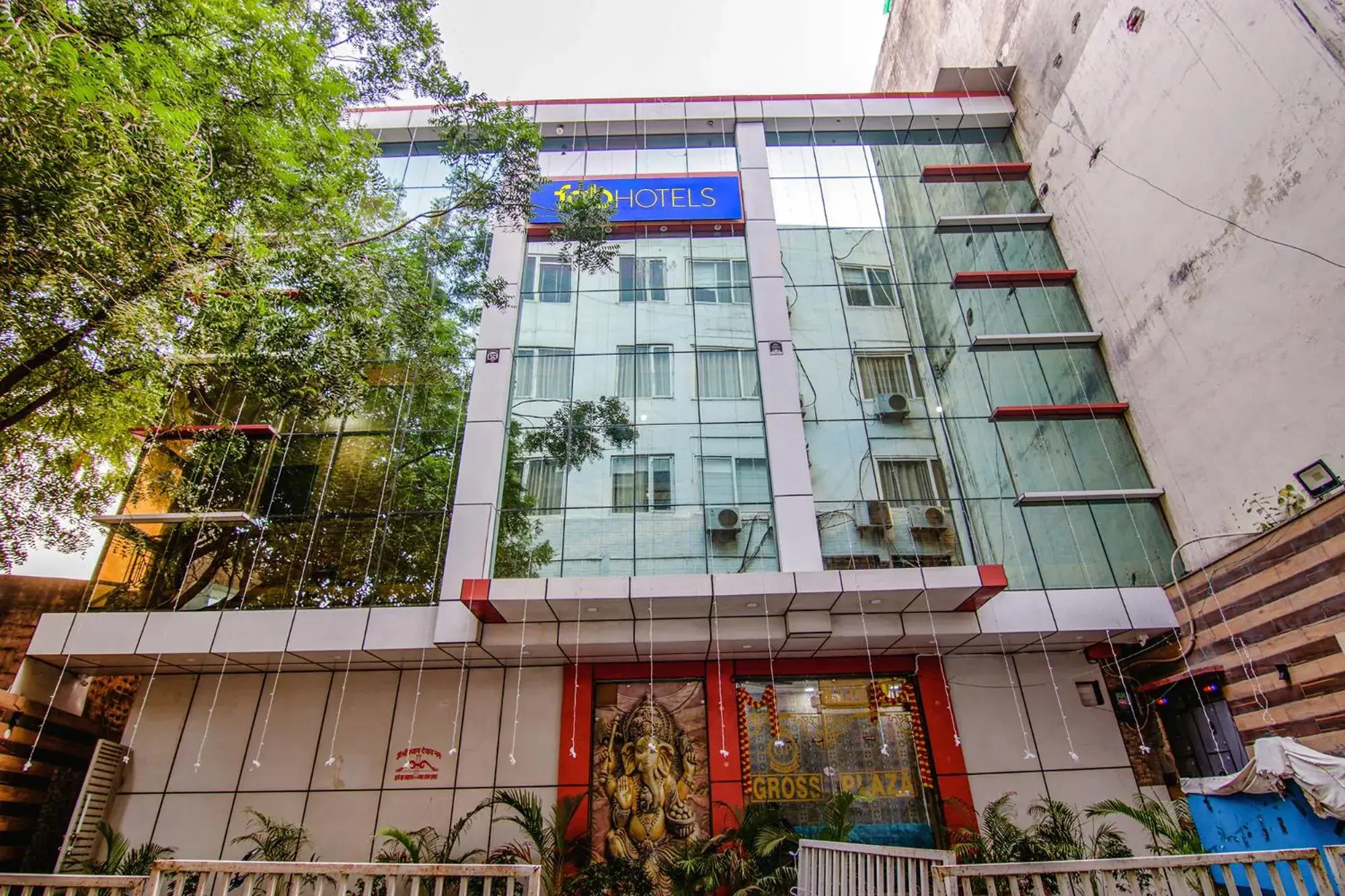 FabHotel Gross Empire FabHotel Gross Empire
