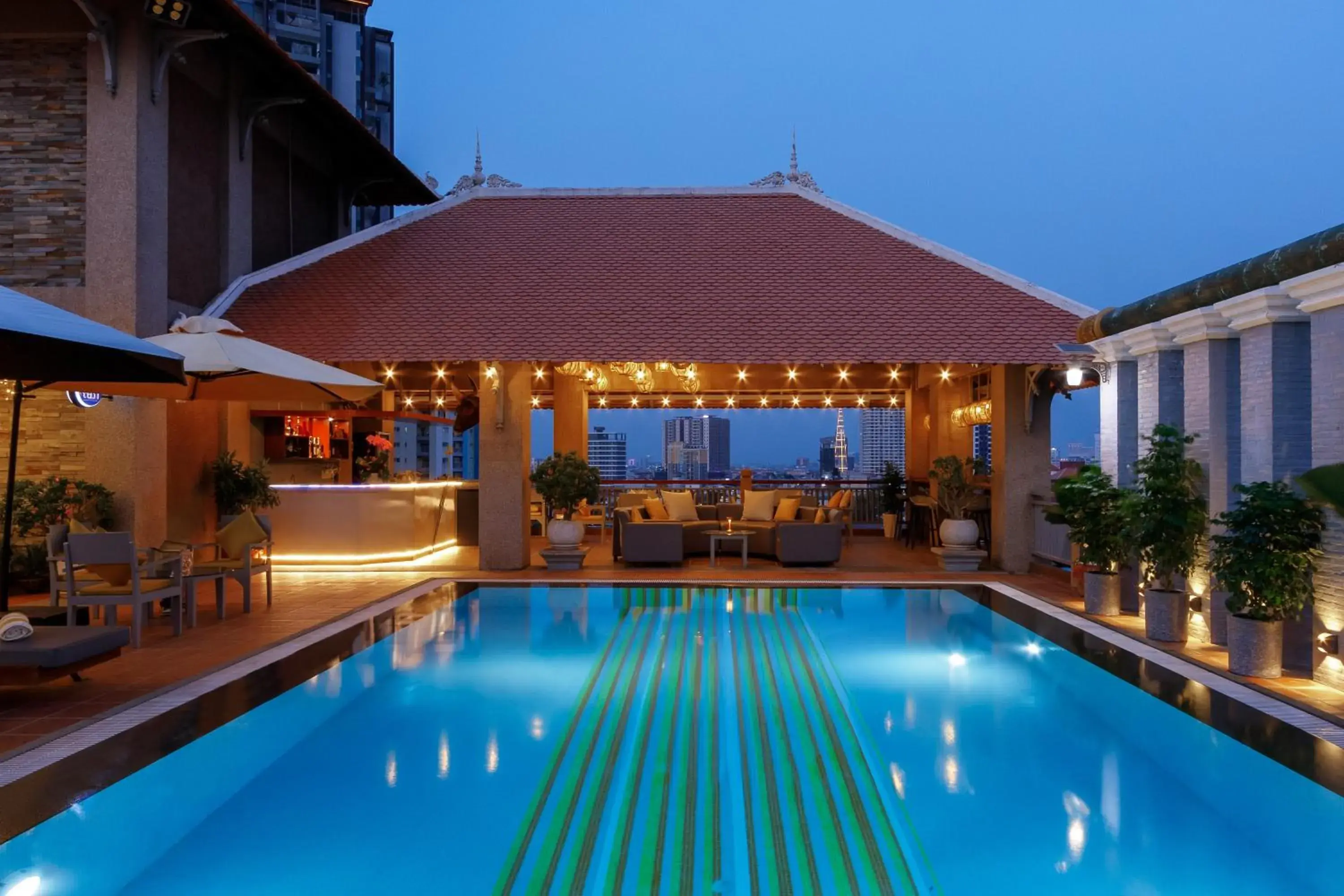 Pool view in Jaya Suites Hotel Pool view in Jaya Suites Hotel