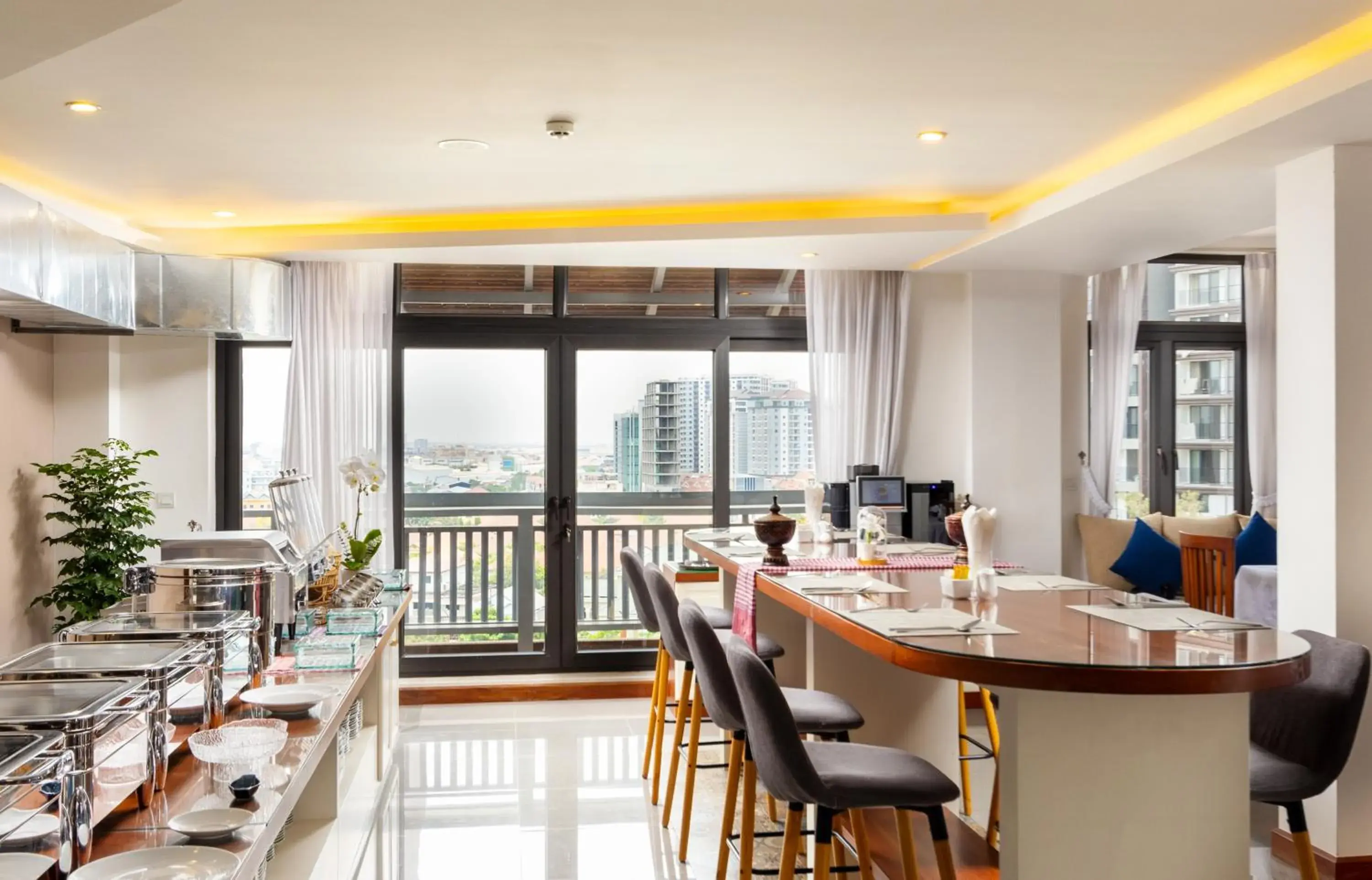 Restaurant/places to eat in Jaya Suites Hotel Restaurant/places to eat in Jaya Suites Hotel