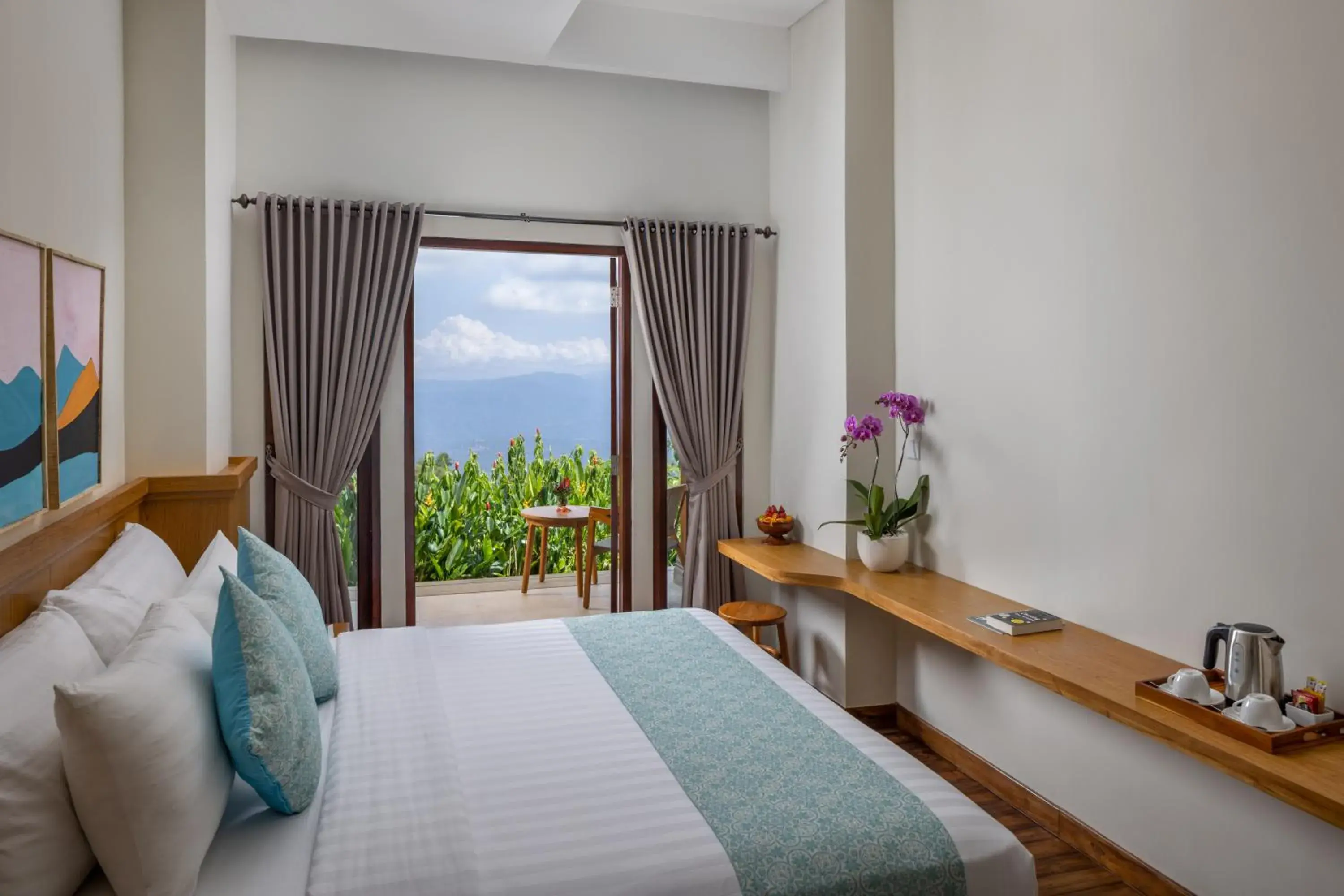 Deluxe Room in Munduk Tentrem Resort Deluxe Room in Munduk Tentrem Resort