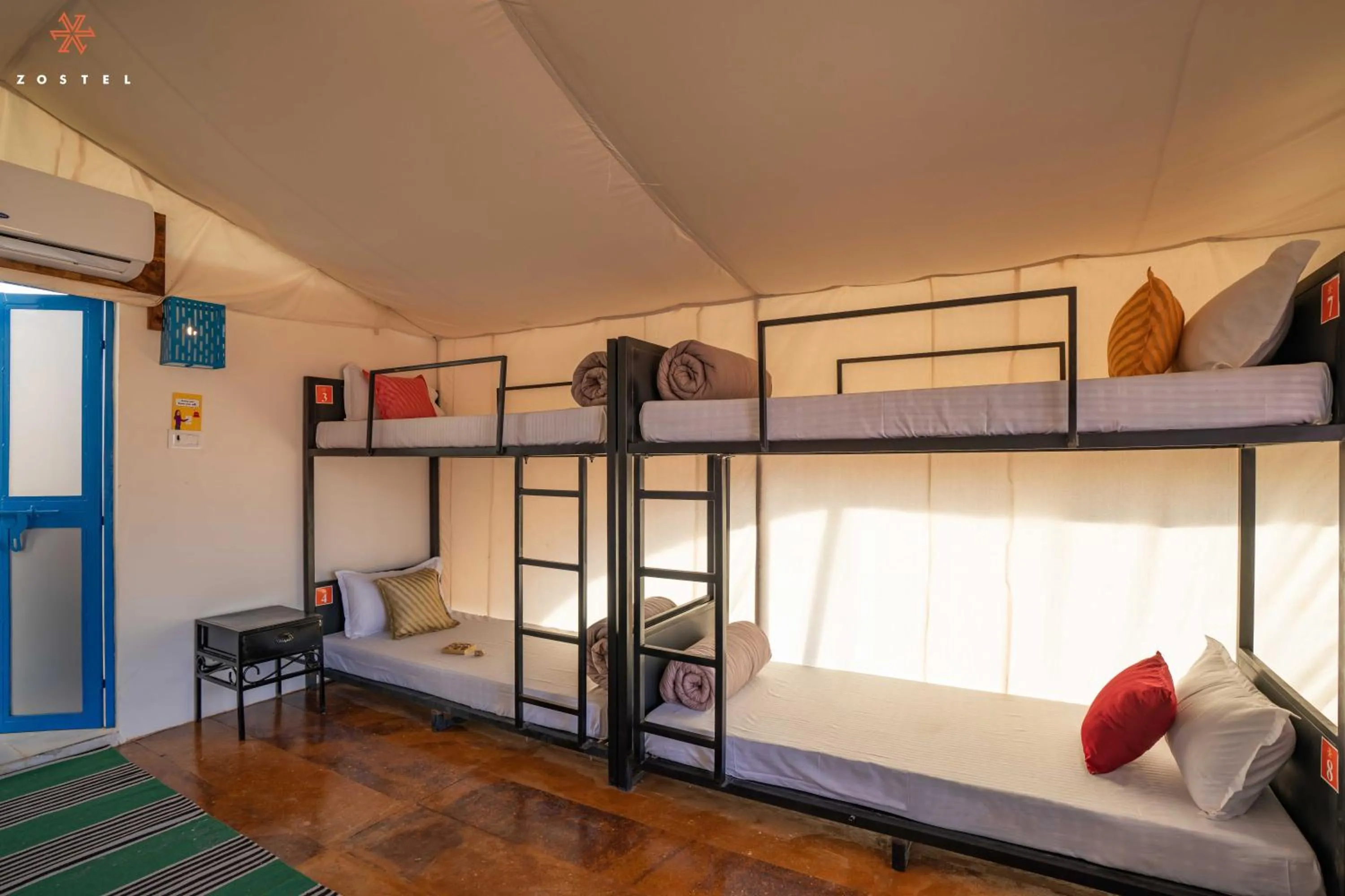 Bed in Zostel Sam Desert (Jaisalmer)