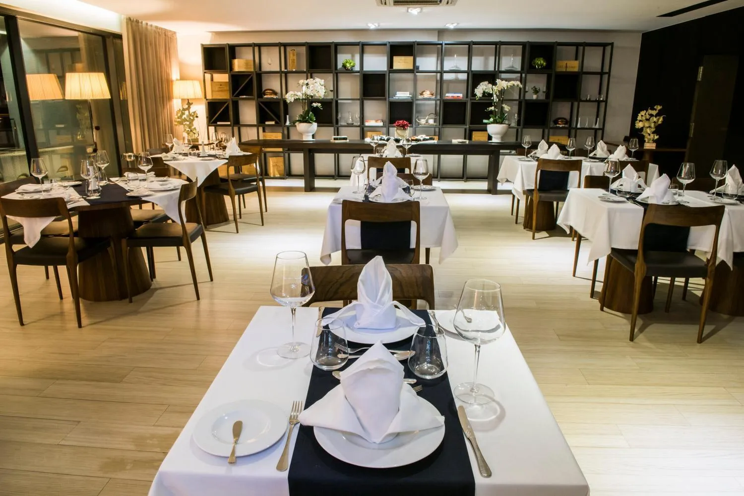 Restaurant/places to eat in Hotel Pérola