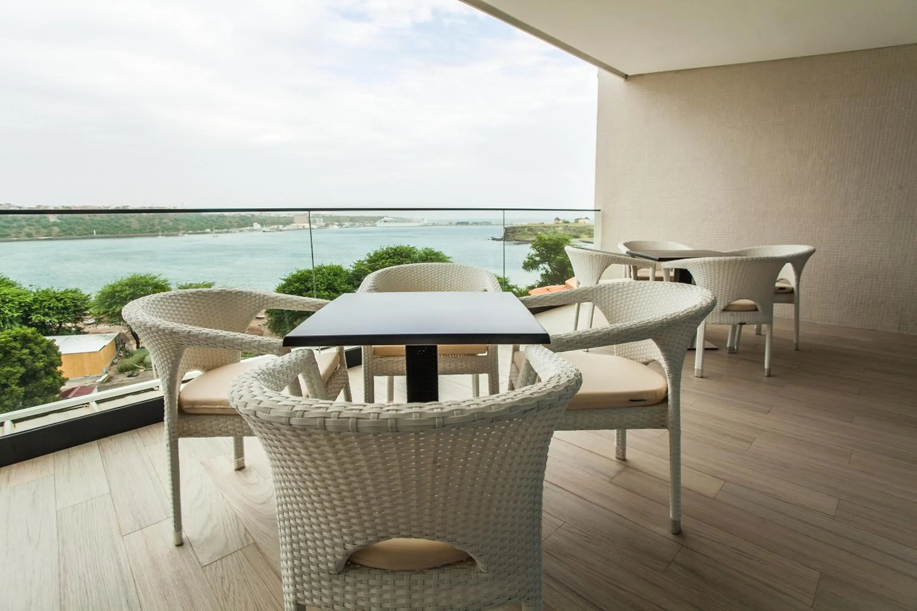 Restaurant/places to eat in Hotel Pérola Restaurant/places to eat in Hotel Pérola