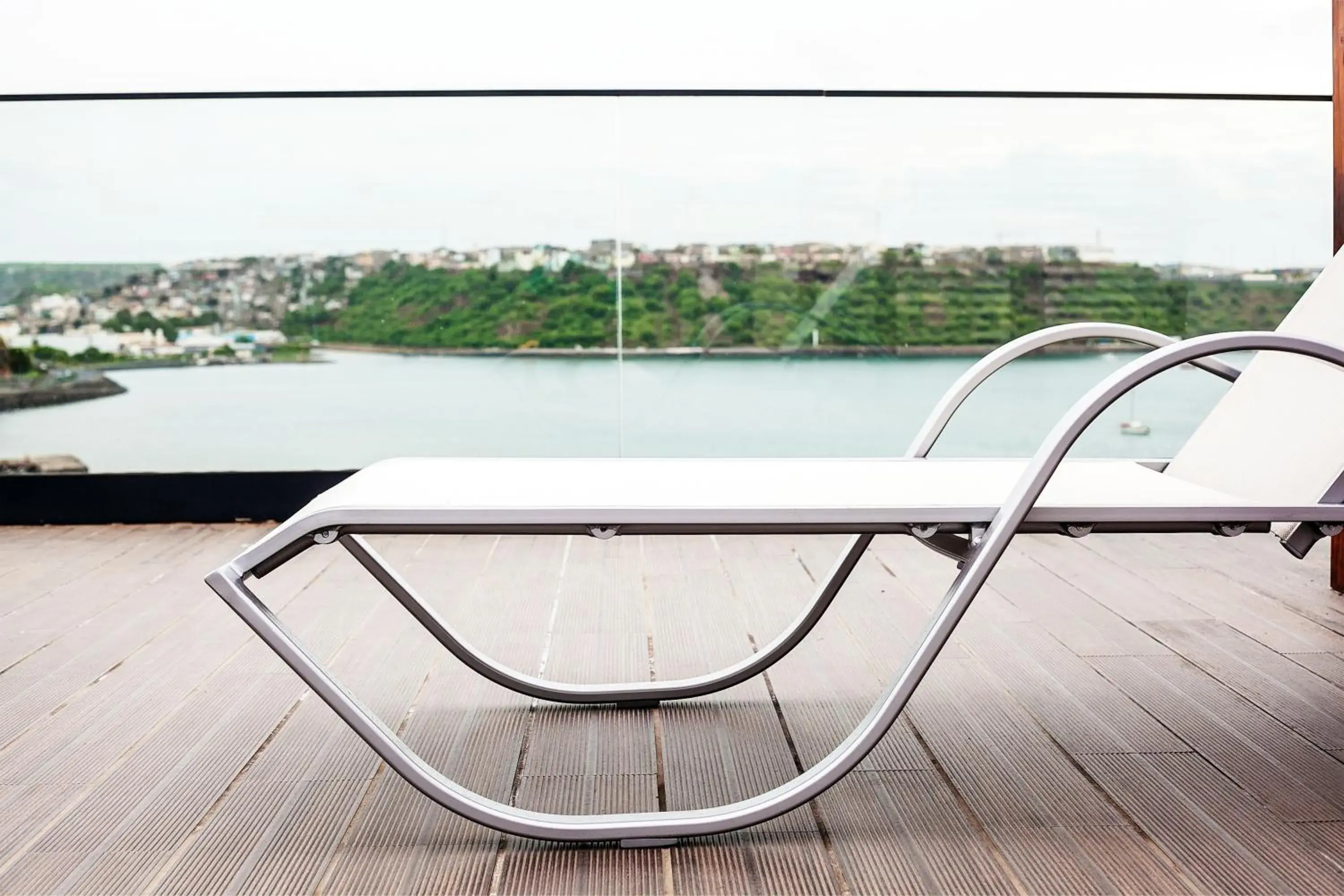 Swimming pool in Hotel Pérola Swimming pool in Hotel Pérola