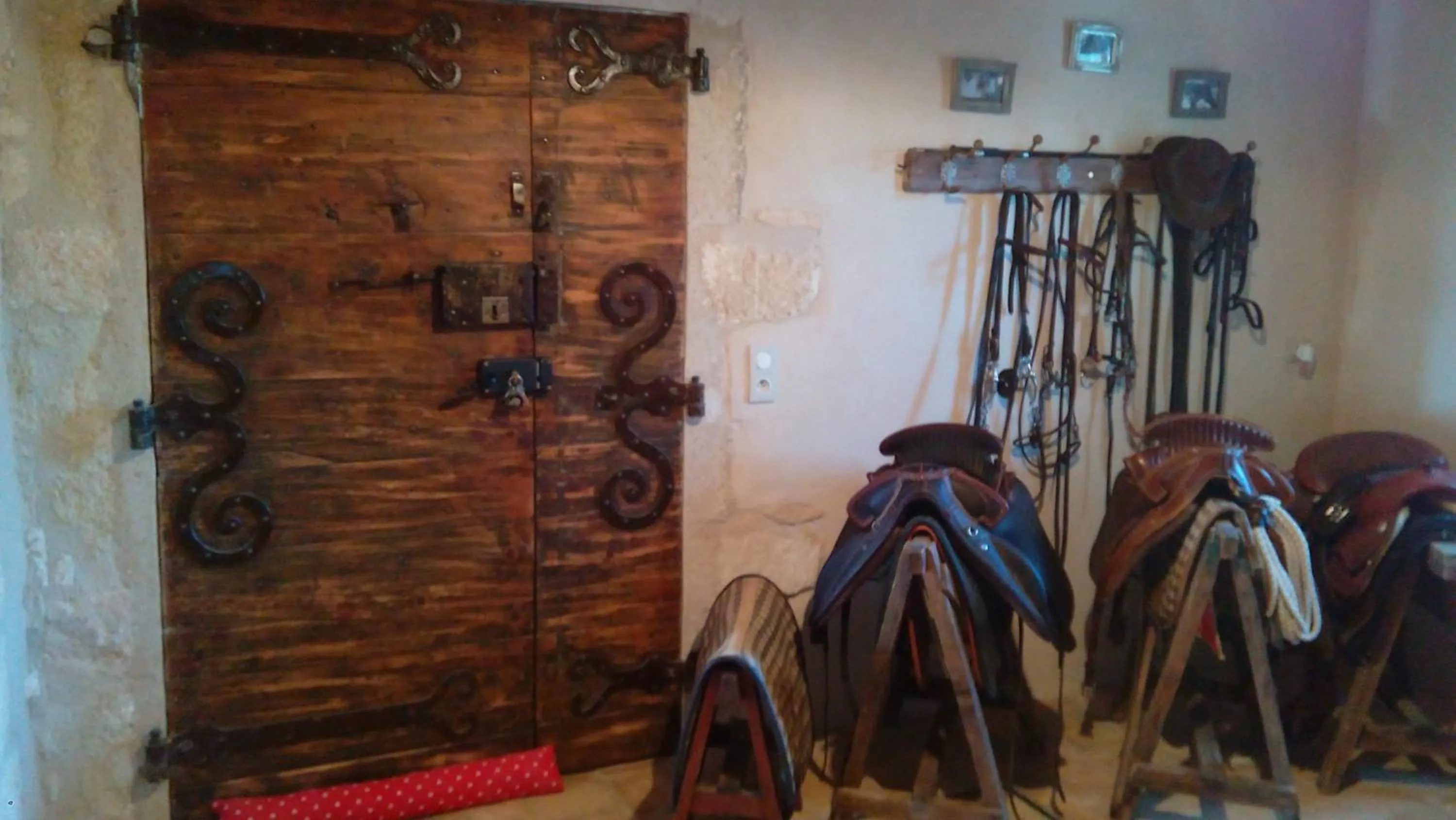 Decorative detail in Le Mazet De Jean